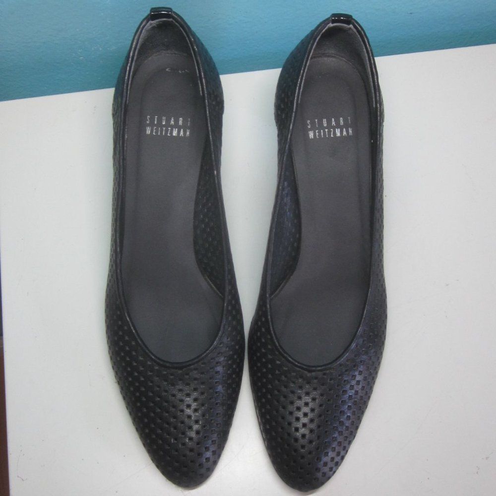 Stuart Weitzman Stuart Weitzman Ariela Perforated Leather Heels 39 Size 8.5 Size US 8.5 / IT 38.5 - 7 Thumbnail