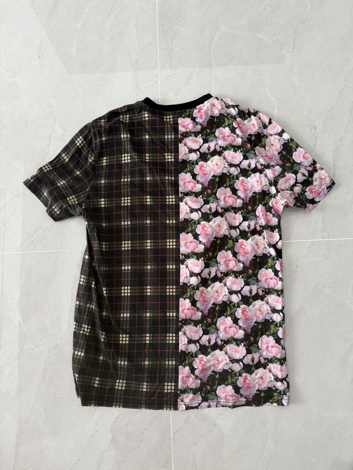 Givenchy Givenchy FW13 Rose Madonna Tshirt Sz.L Size US L / EU 52-54 / 3 - 2 Thumbnail