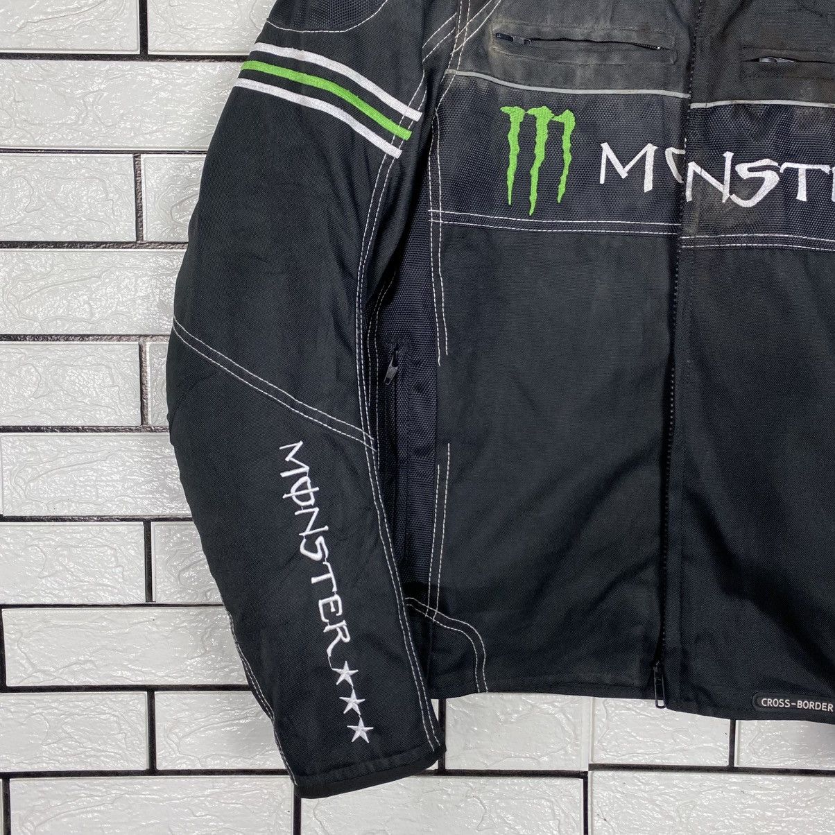Japanese Brand Vintage Biker Jacket Cross Border Monster Energy Big Logo Size US L / EU 52-54 / 3 - 5 Thumbnail