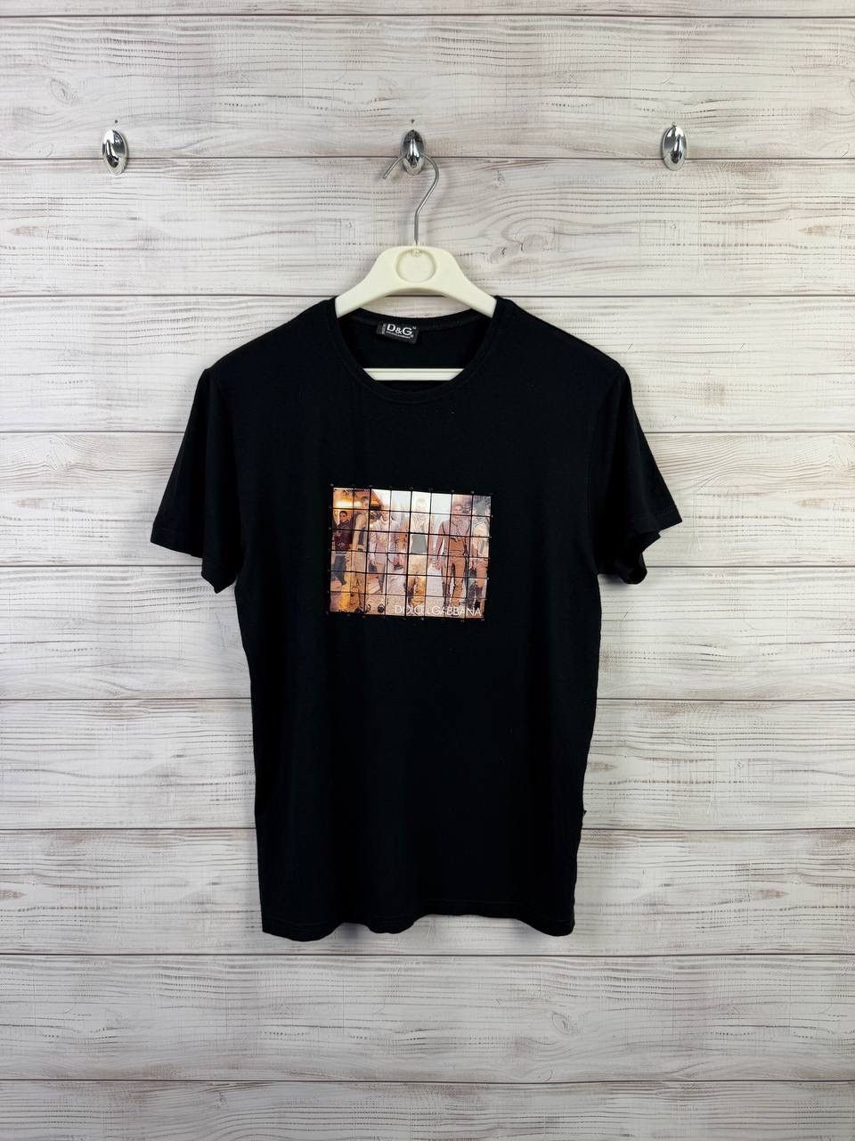 Dolce & Gabbana Dolce&Gabbana Black Graphic Logo Tee Size US M / EU 48-50 / 2 - 1 Thumbnail