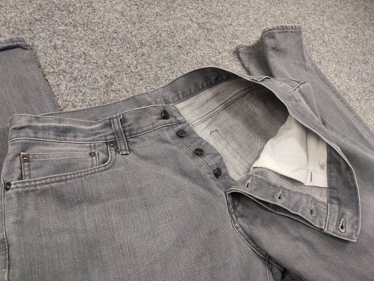 Carhartt Vintage Carhartt Light Gray Faded denim Jeans USA Style Size US 34 / EU 50 - 12 Thumbnail