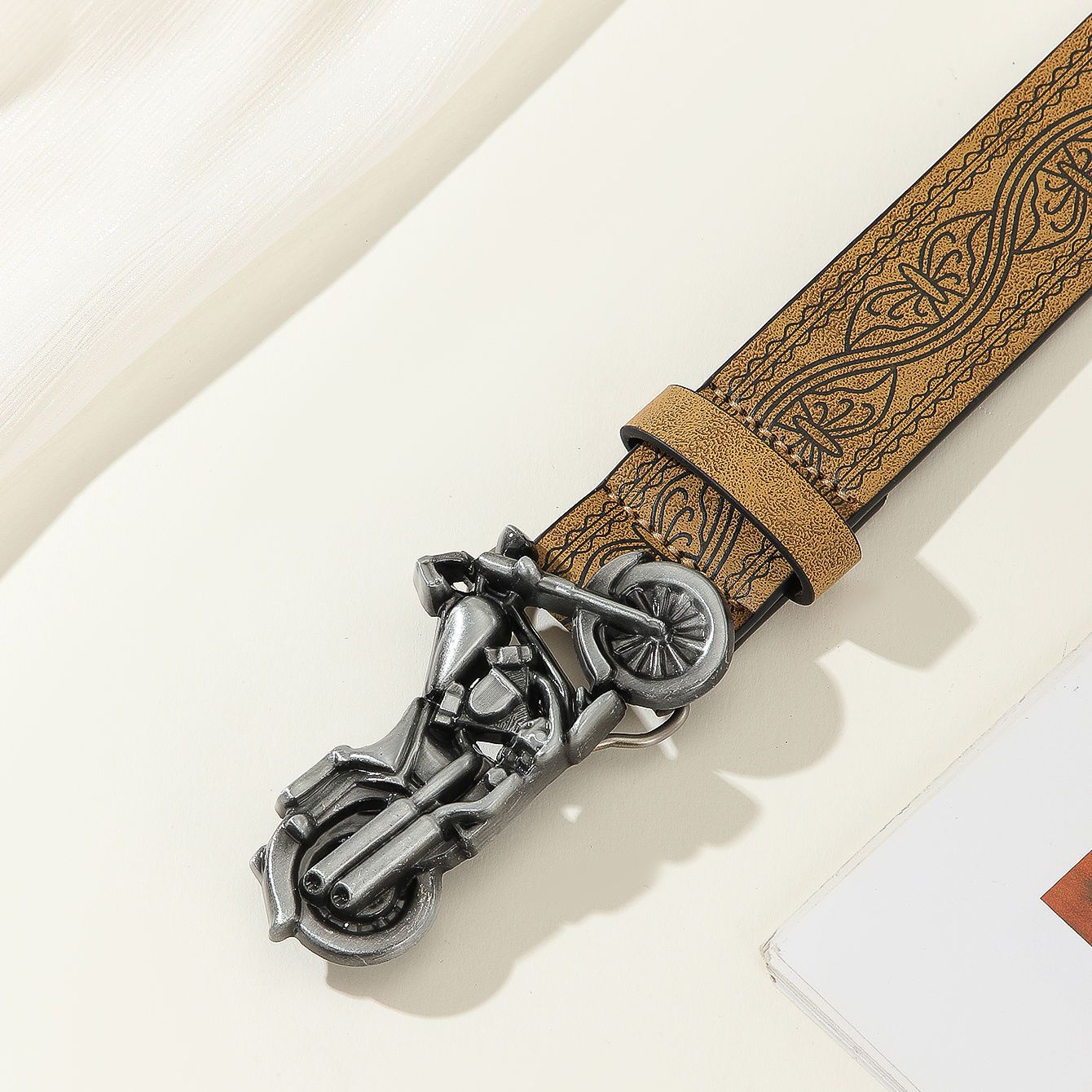 Designer Motorcycle Vintage Belt Riveted Belts Menswear Accessories Size ONE SIZE - 1 Thumbnail
