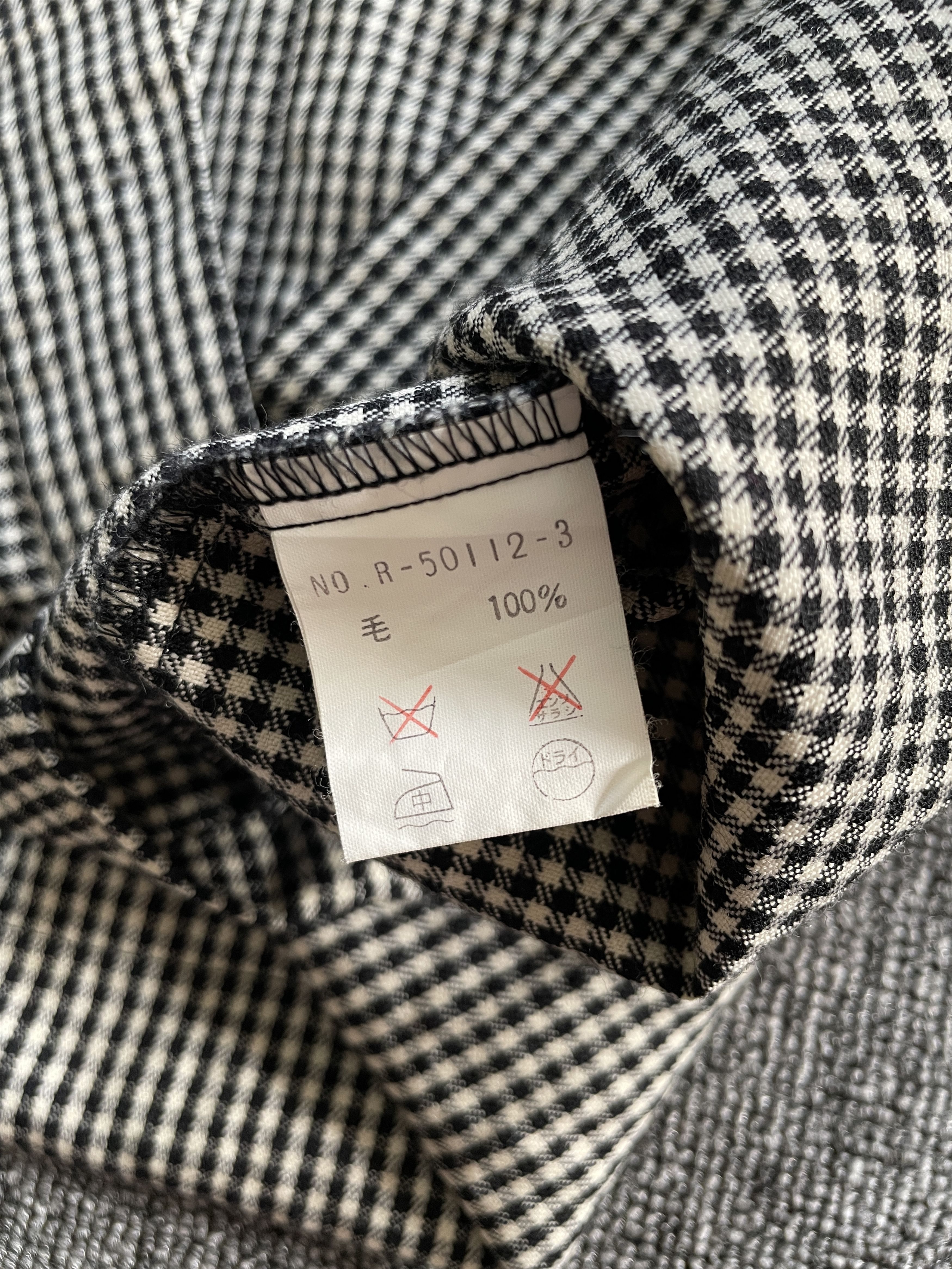 Hardy Amies 90s Hardy Amies London Long Sleeve Shirt Wool Stand Collar Size US M / EU 48-50 / 2 - 6 Thumbnail