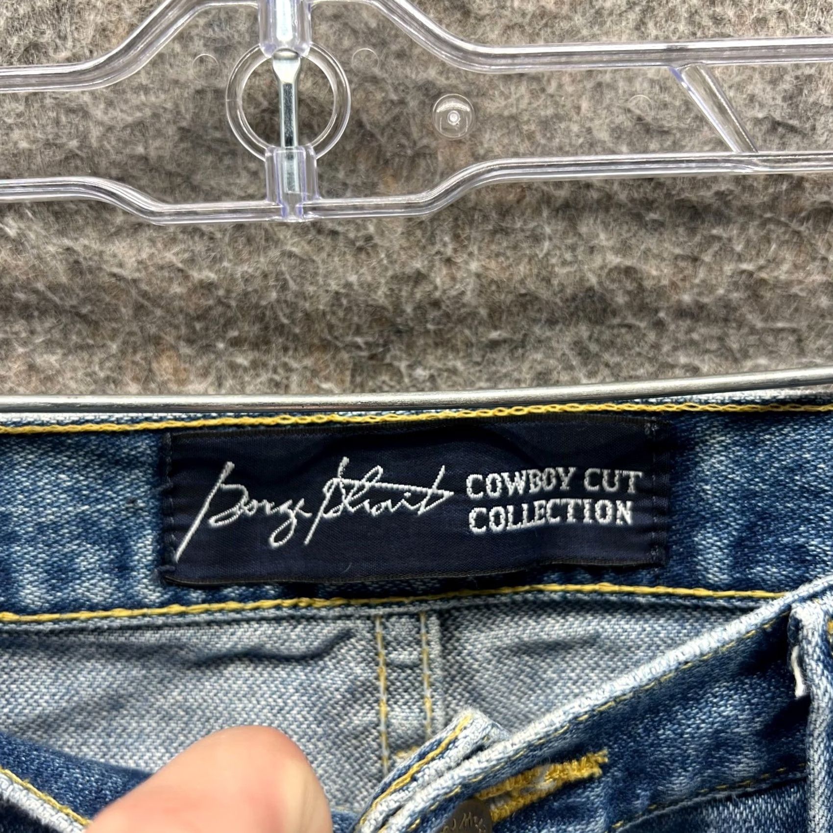 Wrangler Wrangler Jeans Mens 33x32 Denim Cowboy Cut 936 Slim USA Vintage Light Blue 5-Pocket Cowboy Wrangler Cowboy Cut Mens Jeans Size 33 Regular Fit White? Size US 33 - 5 Thumbnail