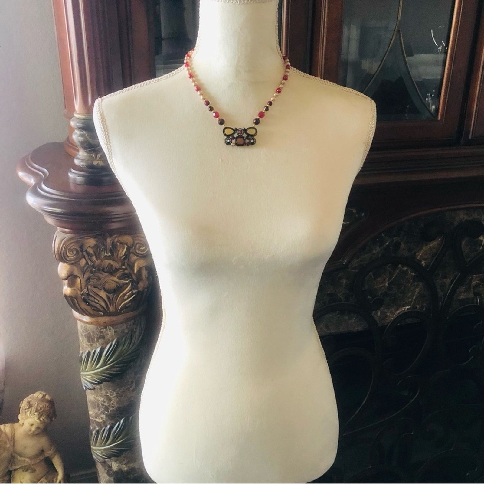 Handmade Handcrafted repurpose regal look pendant Pearl necklace Size ONE SIZE - 5 Thumbnail