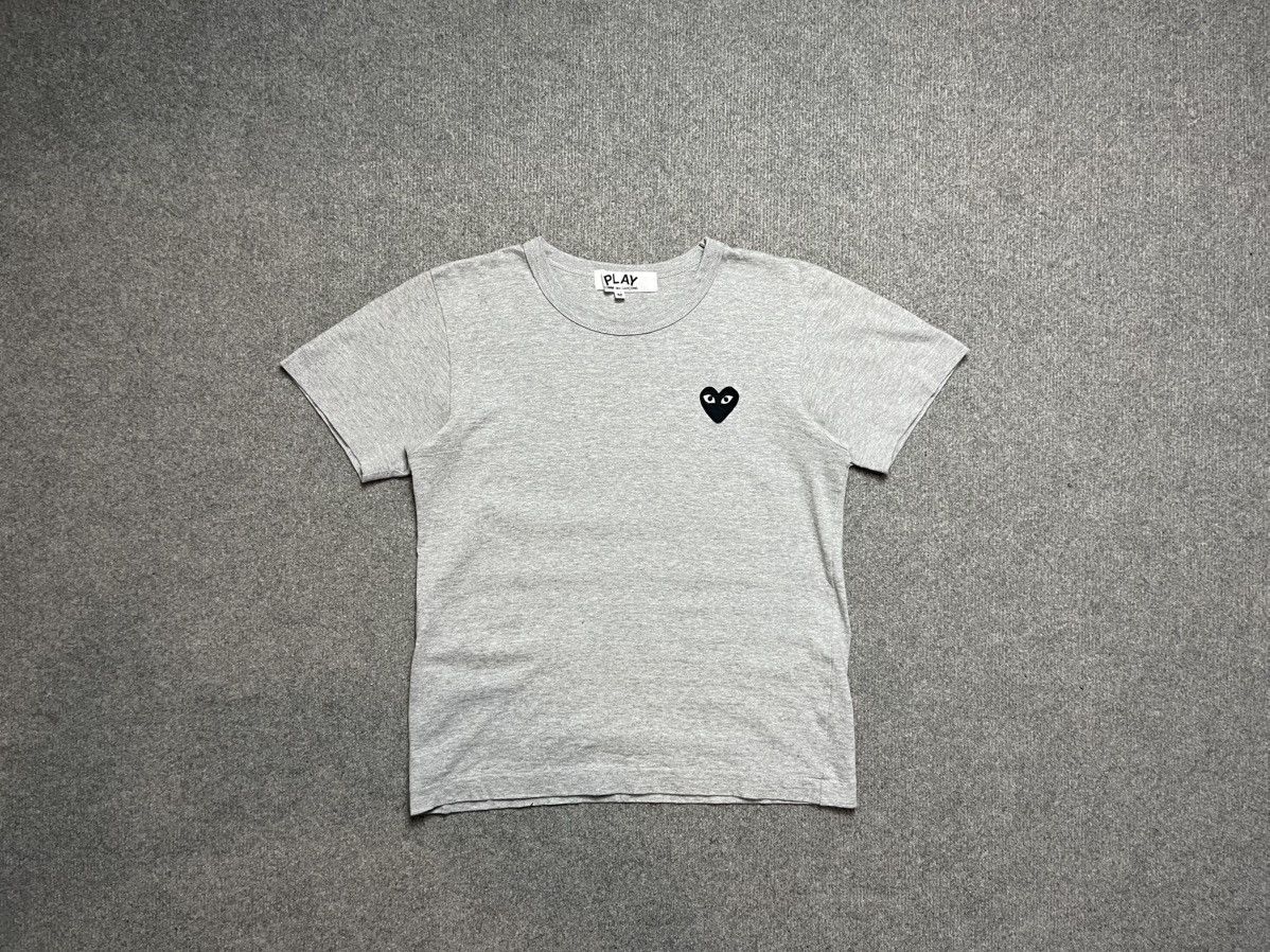 Comme des Garcons PLAY Comme Des Garcons Play T-shirt Size M / US 6-8 / IT 42-44 - 1 Thumbnail