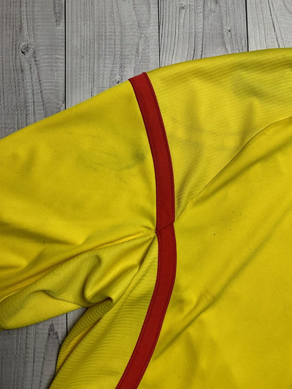 Vintage Vintage Liverpool soccer jersey yellow rare XXXL Size US XXL / EU 58 / 5 - 13 Thumbnail