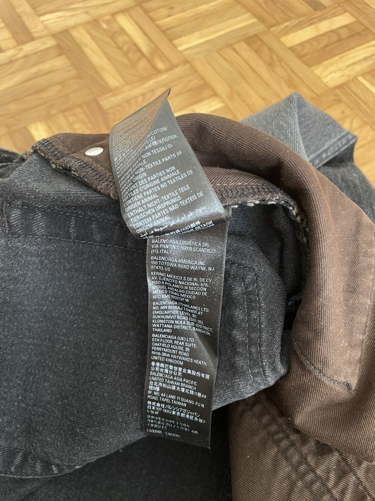 Balenciaga Balenciaga Flared Jeans Garde-Robe (29) Size US 29 - 10 Thumbnail