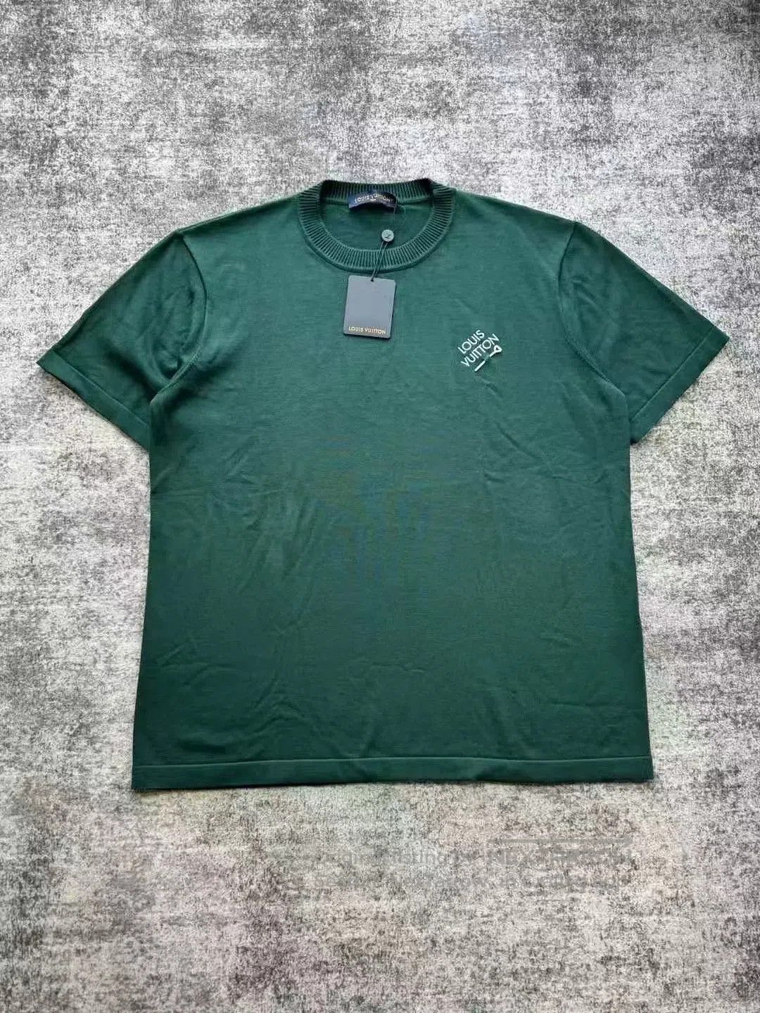Louis Vuitton Louis Vuitton Green Knit Pin Short Sleeve. Size US XXL / EU 58 / 5 - 1 Thumbnail
