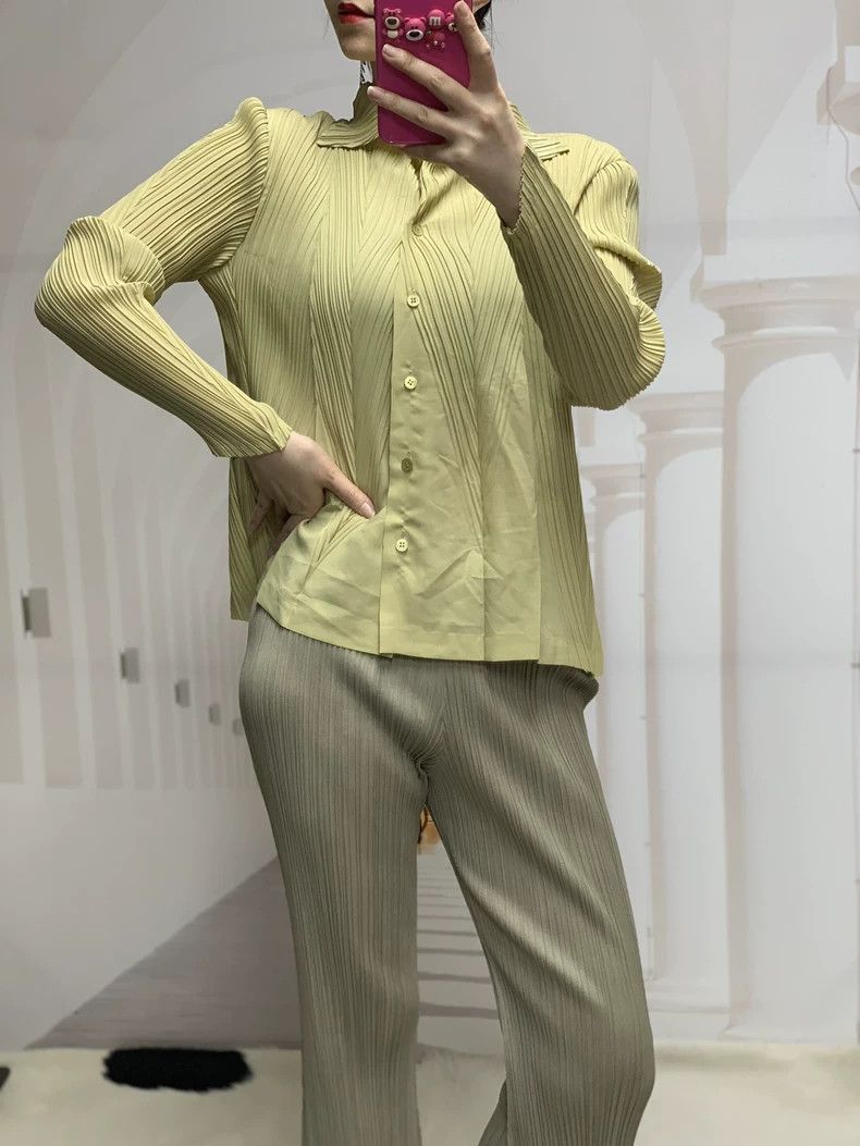 Issey Miyake Issey Miyake A light yellow pleated top Size 3XL / US 20-22 - 2 Thumbnail