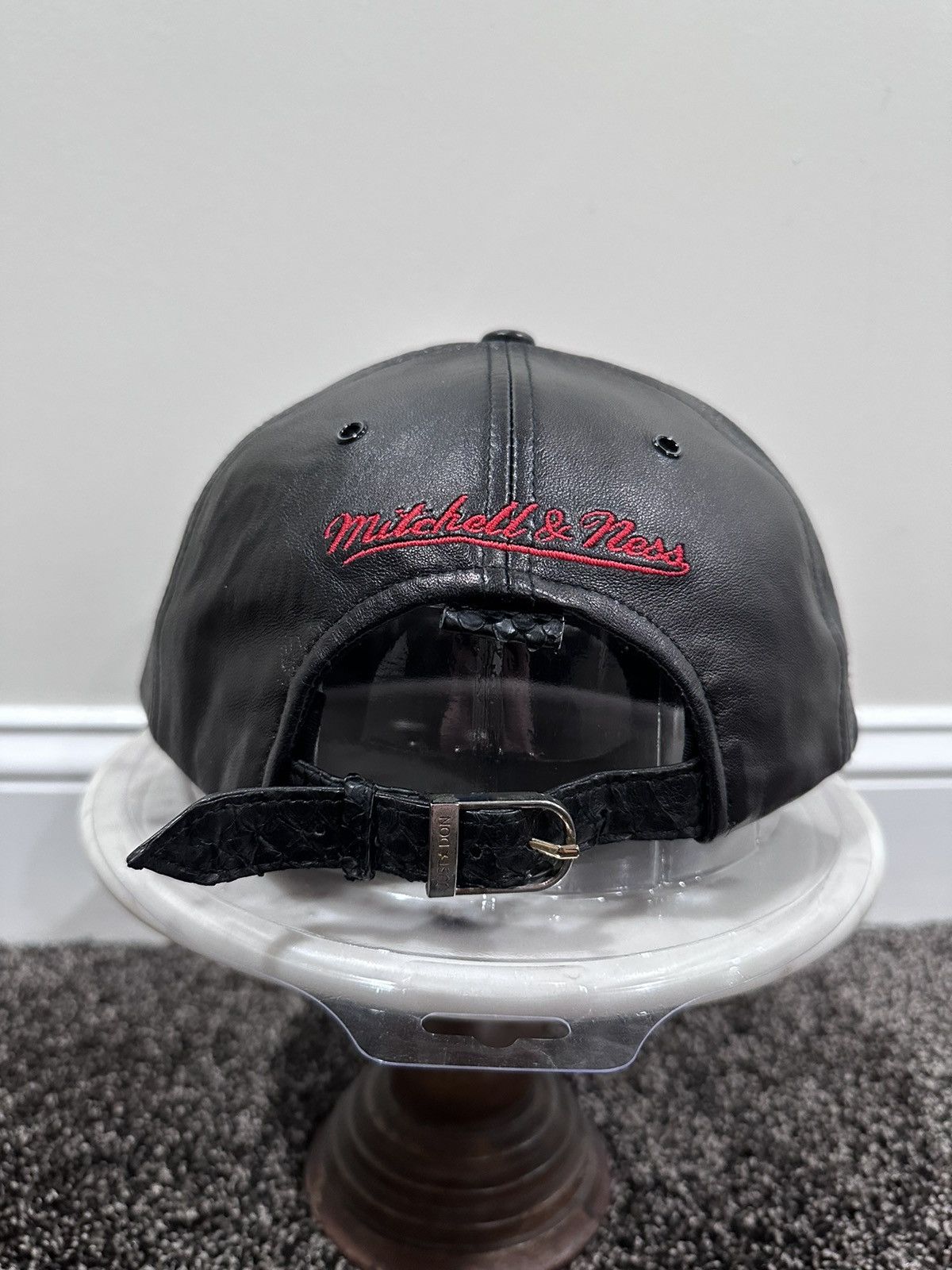 Just Don Just Don x Mitchell & Ness NHL Detroit Red Wings Leather Hat Size ONE SIZE - 3 Thumbnail
