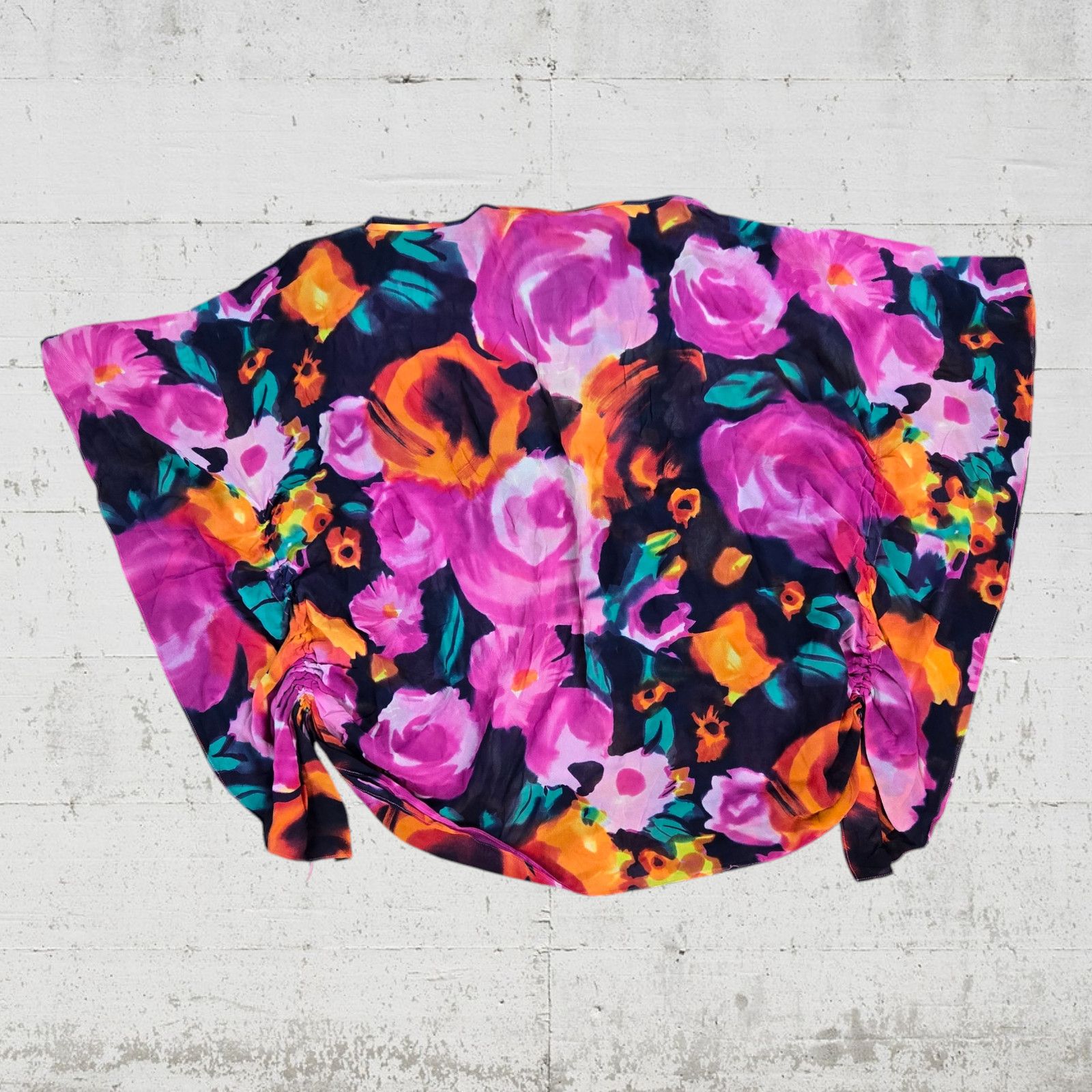 St. John St John Floral Silk Blend Swim Suit Cover Up Size Small Size S / US 4 / IT 40 - 9 Thumbnail