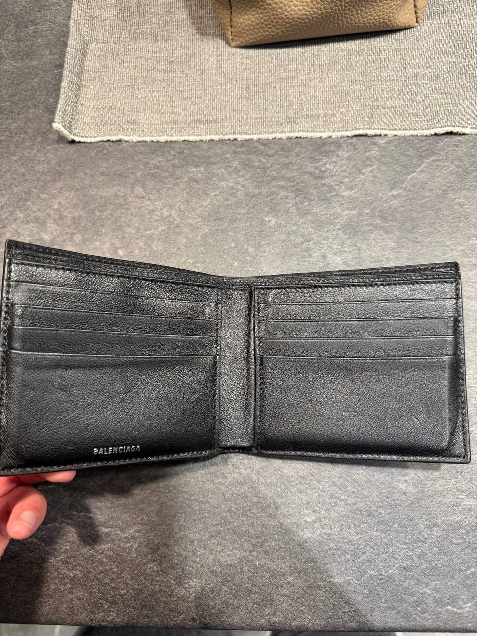 Balenciaga Balenciaga Black Leather Logo Bifold Wallet Size ONE SIZE - 3 Thumbnail