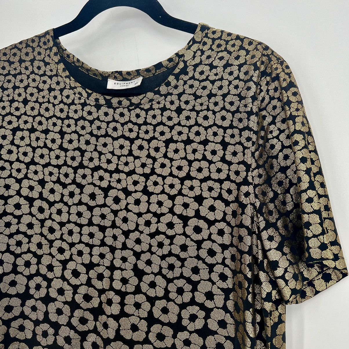 Equipment Equipment Femme Riley Metallic Floral Print Tee Black Gold Size M / US 6-8 / IT 42-44 - 2 Thumbnail