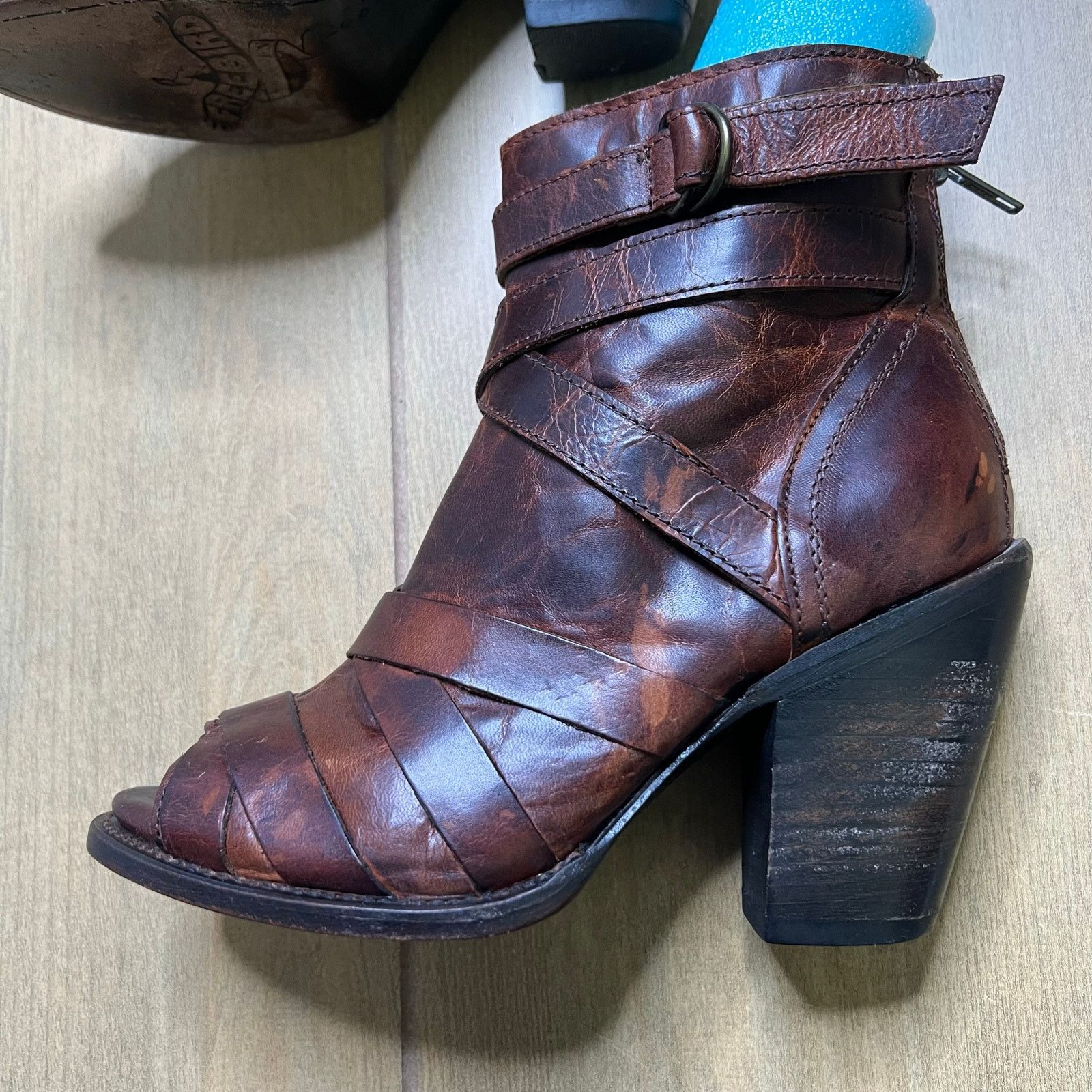 FREEBIRD Freebird FB Joker Leather Ankle Boots Peep Toe Strappy Sz 7 Size US 7 / IT 37 - 7 Thumbnail