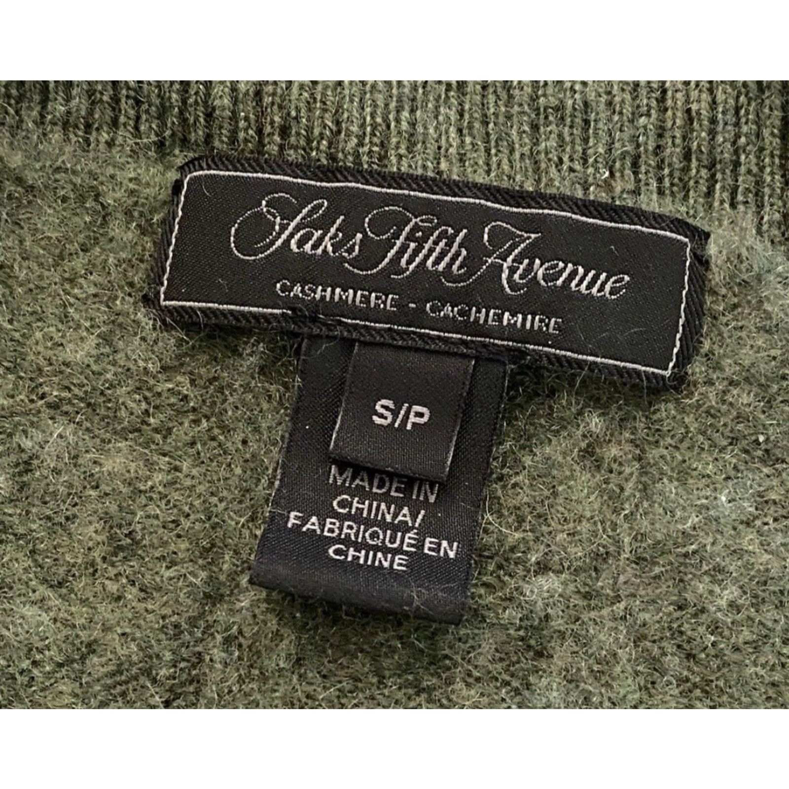 Saks Fifth Avenue Saks Fifth Avenue 100% Cashmere Sweater Womens Small Petite S/P Green Long Sleeve Pullover Sweater Women Mens? Size S / US 4 / IT 40 - 3 Thumbnail