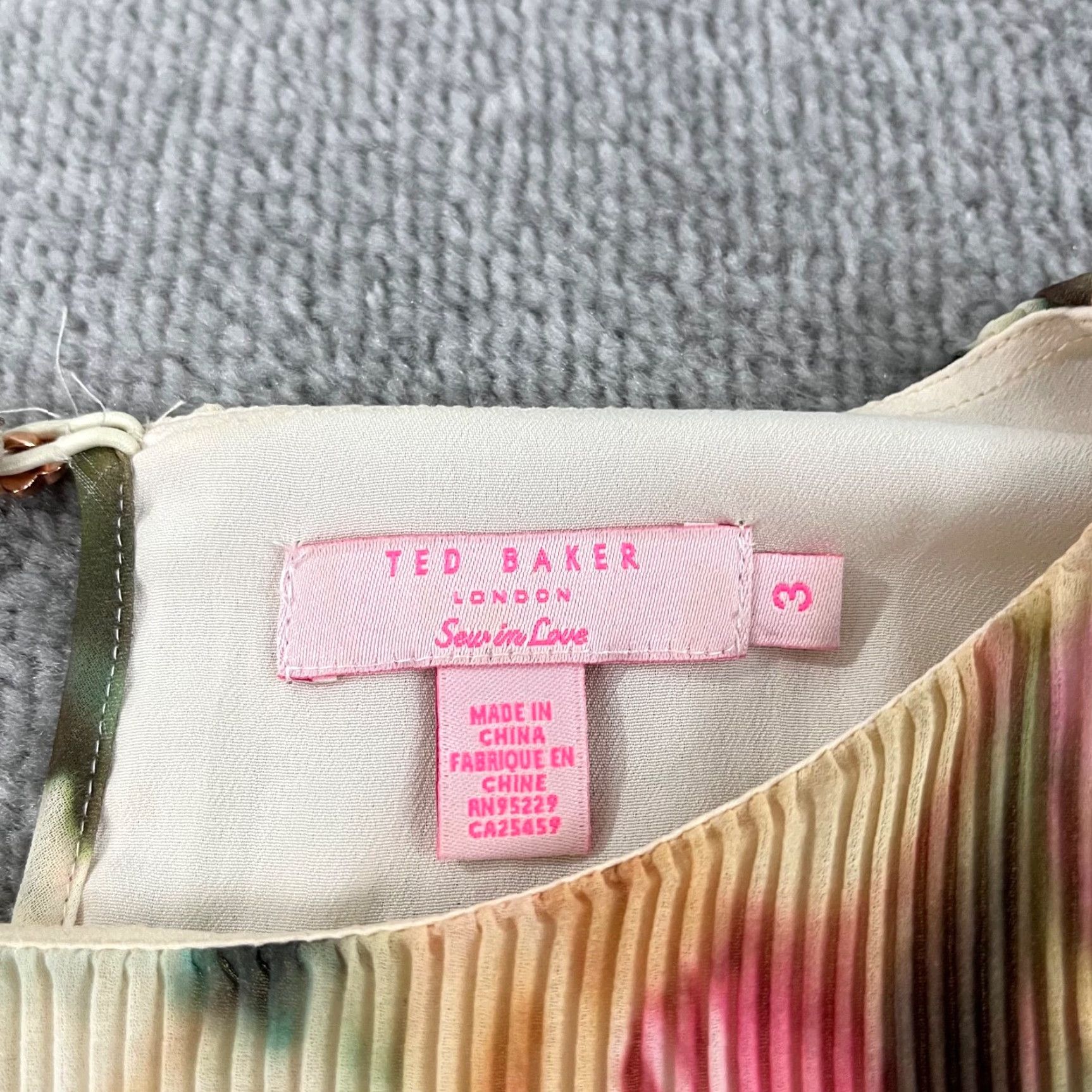 Ted Baker TED BAKER Blouse Shirt Womens 3 US 6-8 Accordion Pleated Daisy Floral Sheer Multicolor 3/4 Sleeve Size XS / US 0-2 / IT 36-38 - 2 Thumbnail