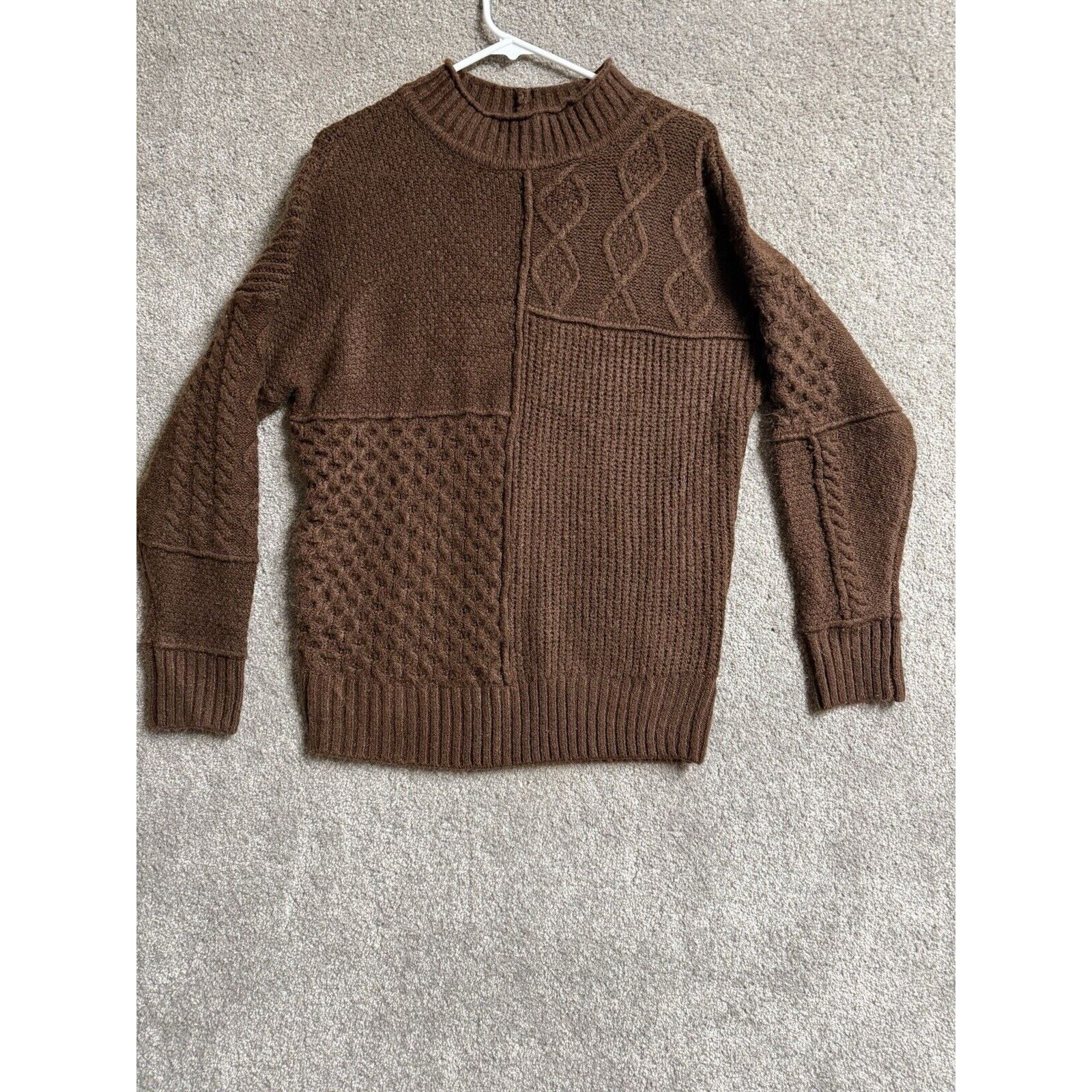American Eagle Outfitters American Eagle Outfitters Sweater Womens Small Patchwork Size S / US 4 / IT 40 - 2 Thumbnail