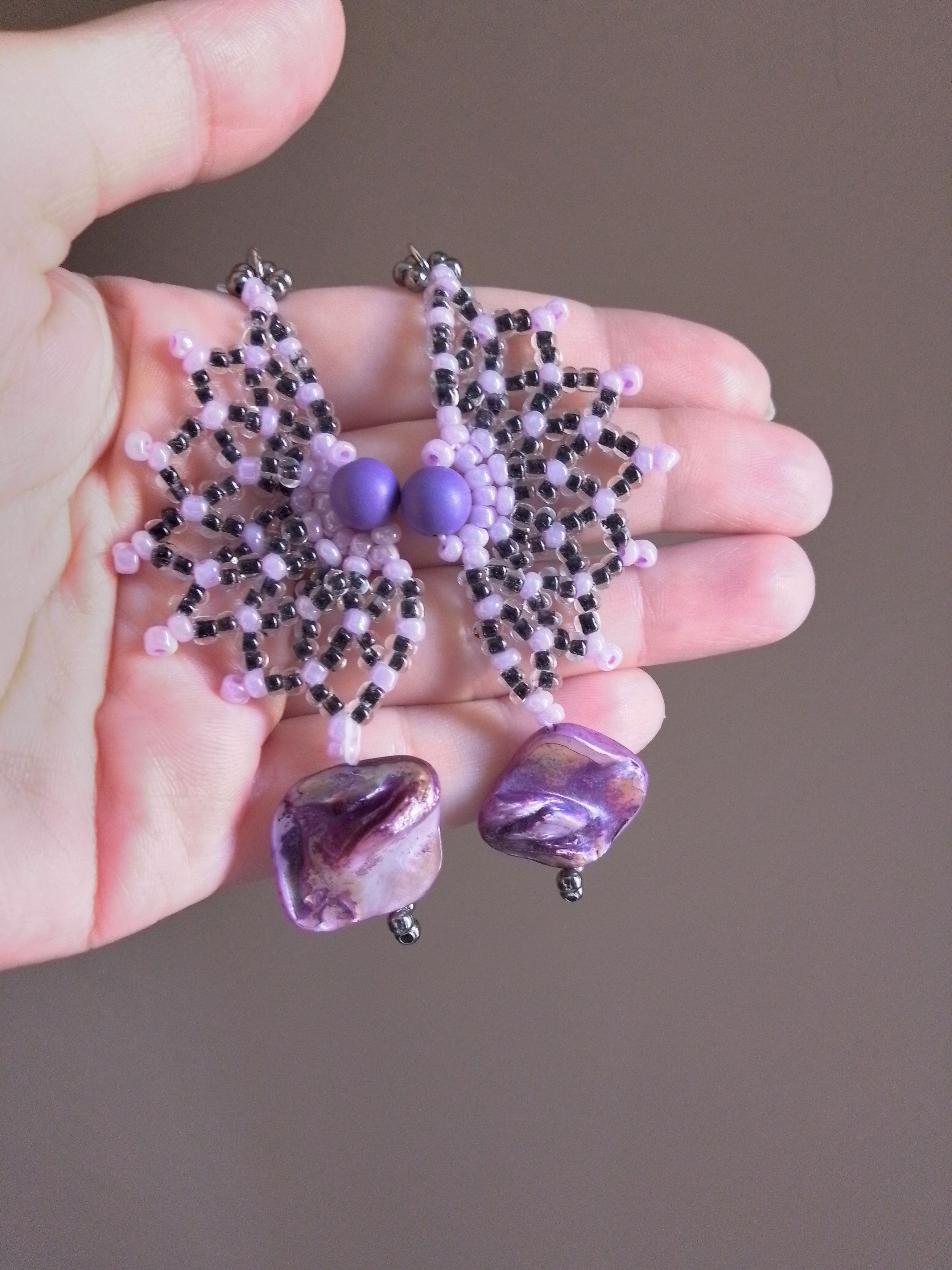 Handmade Earrings Netted Black Purple Mother of pearl gemstone dangle Size ONE SIZE - 3 Thumbnail