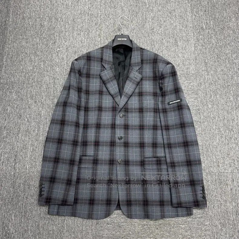 Balenciaga Balenciaga Plaid Blazer Jacket. Size US XL / EU 56 / 4 - 1 Thumbnail