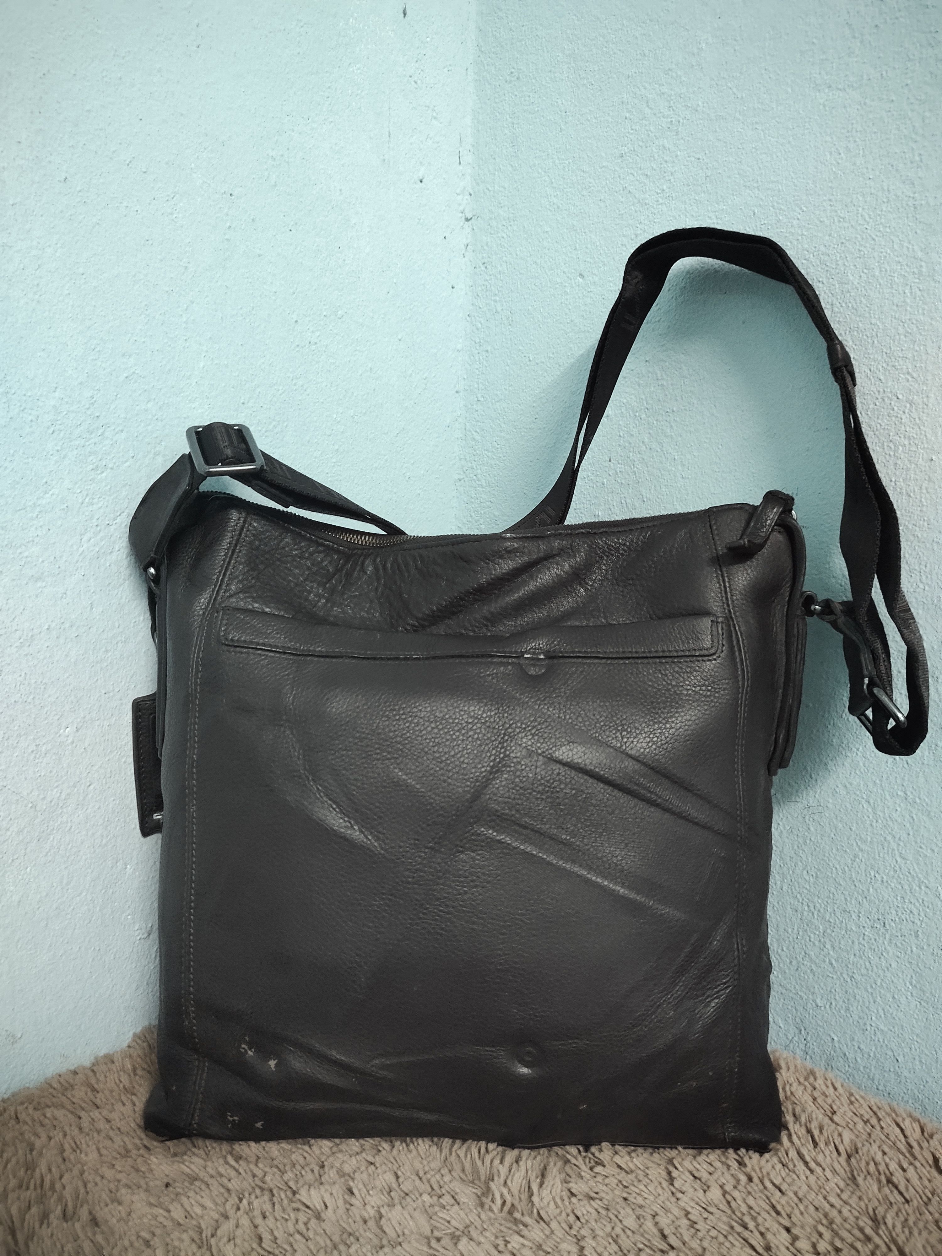 Tumi Tumi Leather Sling Bag Size ONE SIZE - 2 Thumbnail