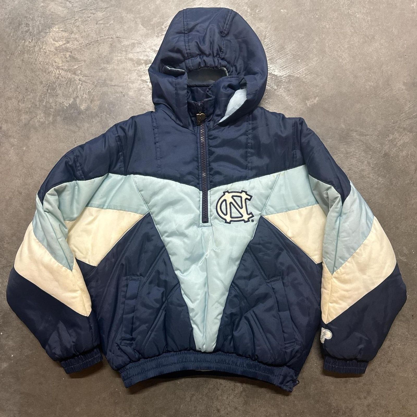 Vintage Vintage 90s Pro Player NorthCarolina Tarheels Puffer Jacket Size M / US 6-8 / IT 42-44 - 4 Thumbnail