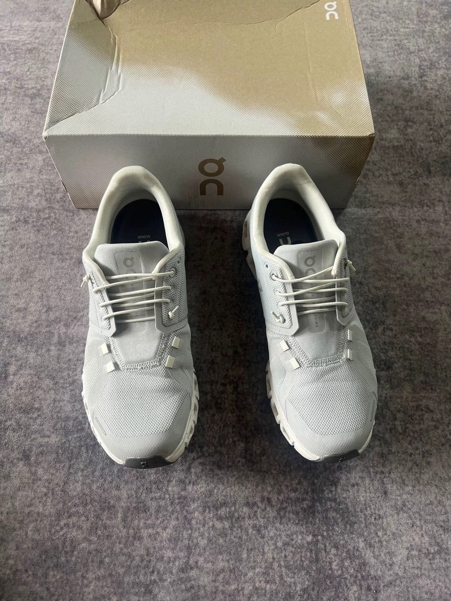 On On Sports Shoes Size US 9.5 / EU 42-43 - 1 Thumbnail