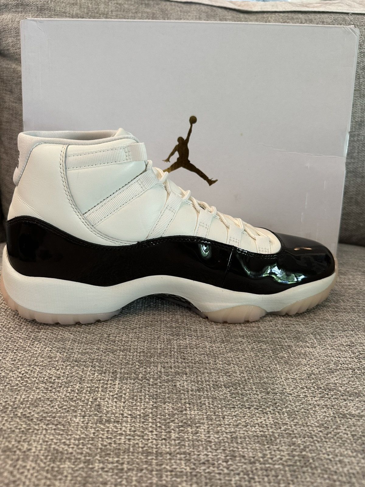 Jordan Brand (Men’s Size 10.5) Jordan 11 Retro Neapolitan Size US 12 / IT 42 - 7 Thumbnail