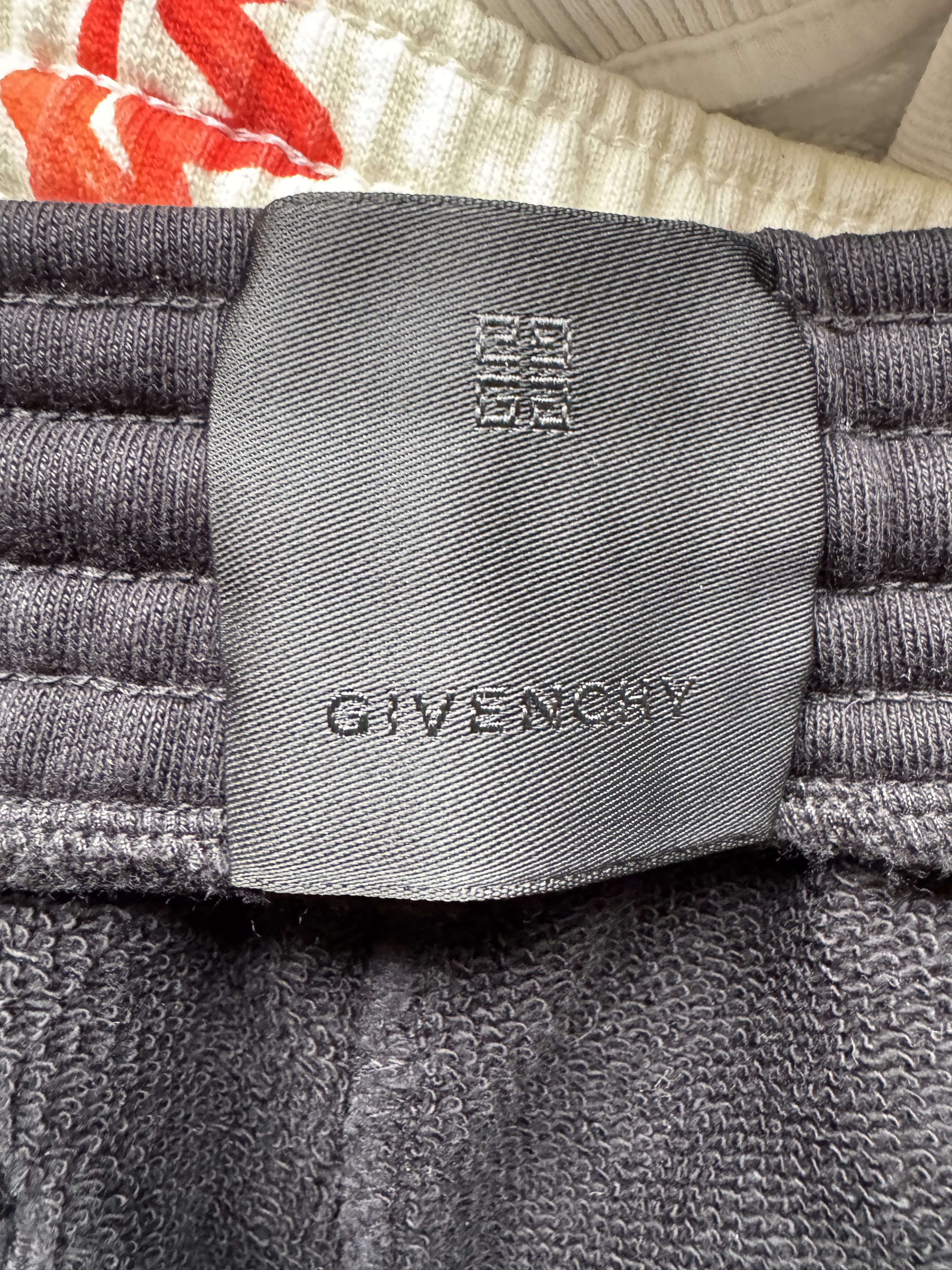 Chito × Givenchy Infinity Print Cotton Bermuda Shorts Size US 34 / EU 50 - 6 Thumbnail