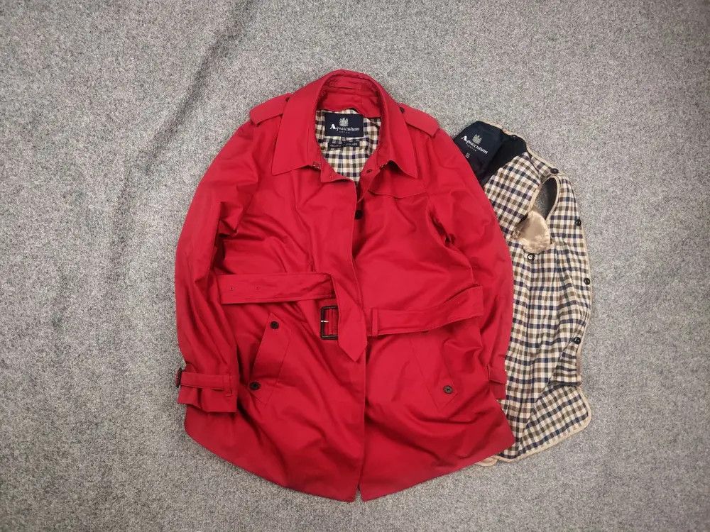 Aquascutum crafted England red Trench coat Jacket lining