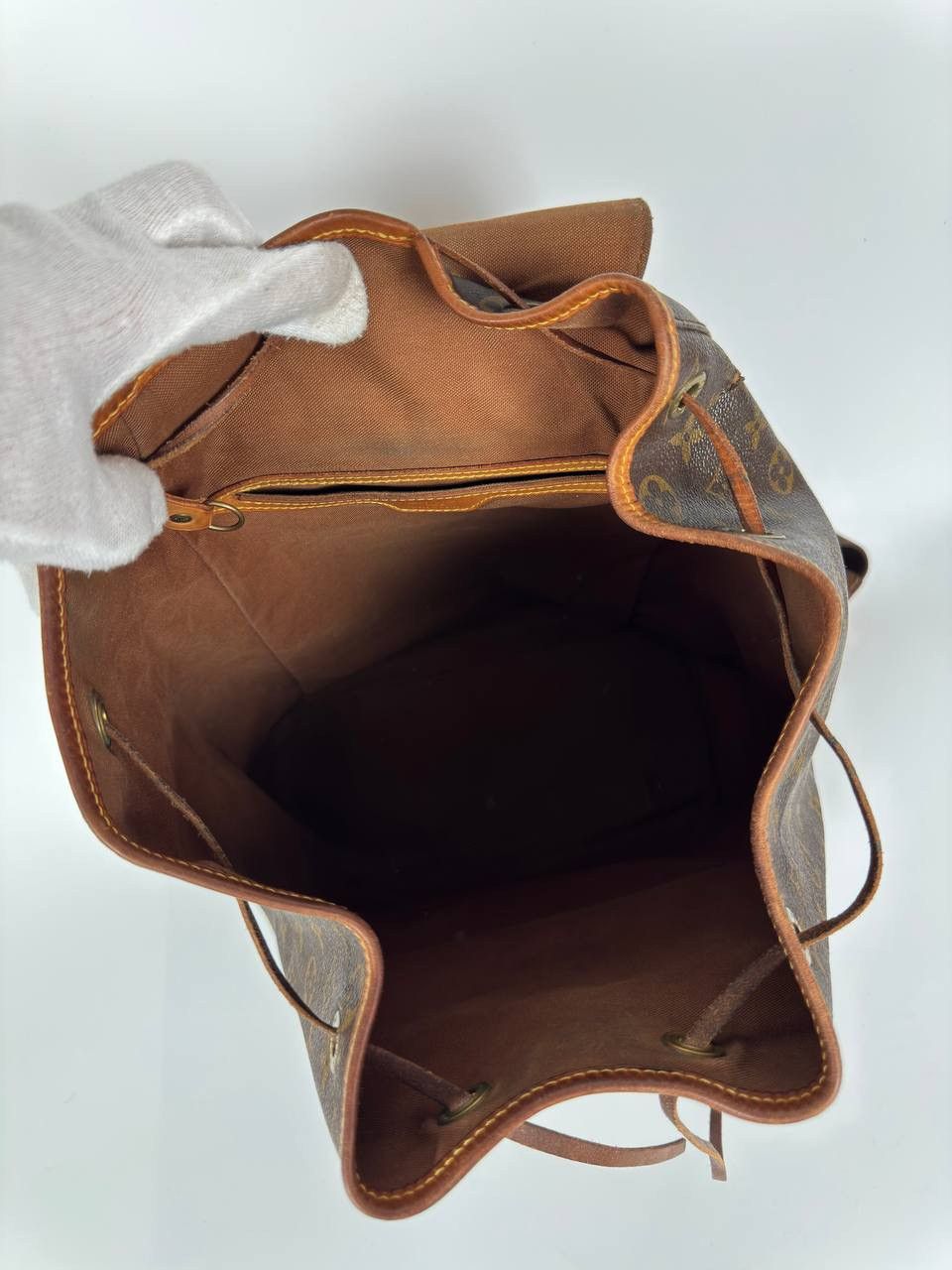 Louis Vuitton Louis Vuitton Montsouries Monogram Backpack Size ONE SIZE - 3 Thumbnail