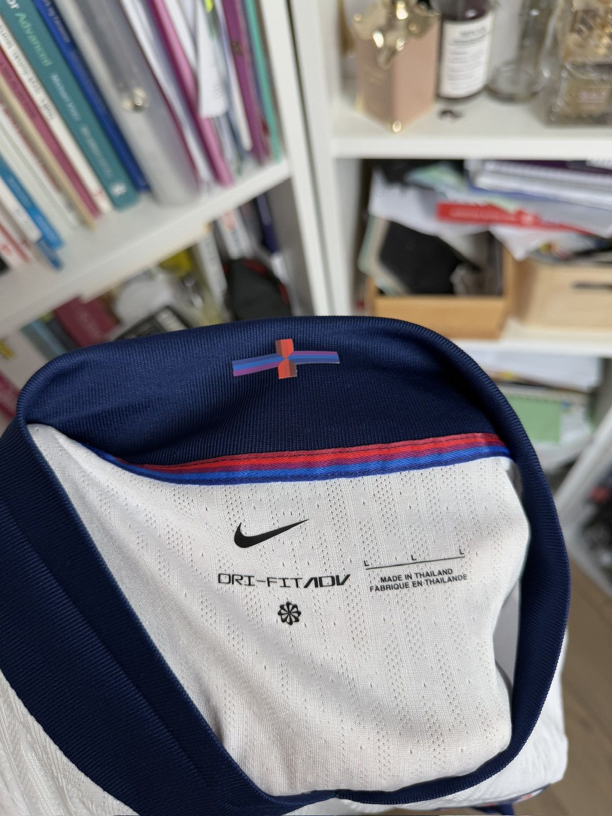 Nike Nike England 2024-2025 home football soccer jersey t-shirt L Size US L / EU 52-54 / 3 - 3 Thumbnail