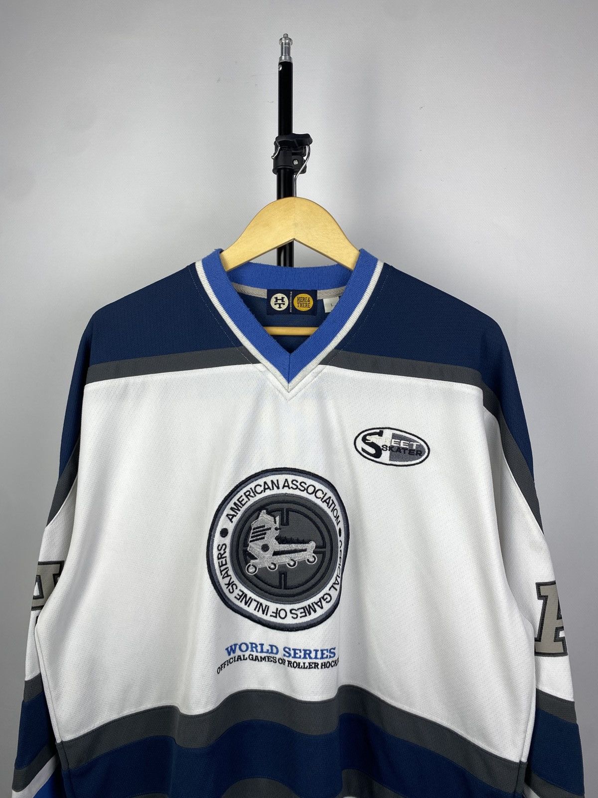 NHL × Vintage Jersey World Series Roller Hockey long sleeve Big logo Size US L / EU 52-54 / 3 - 2 Thumbnail