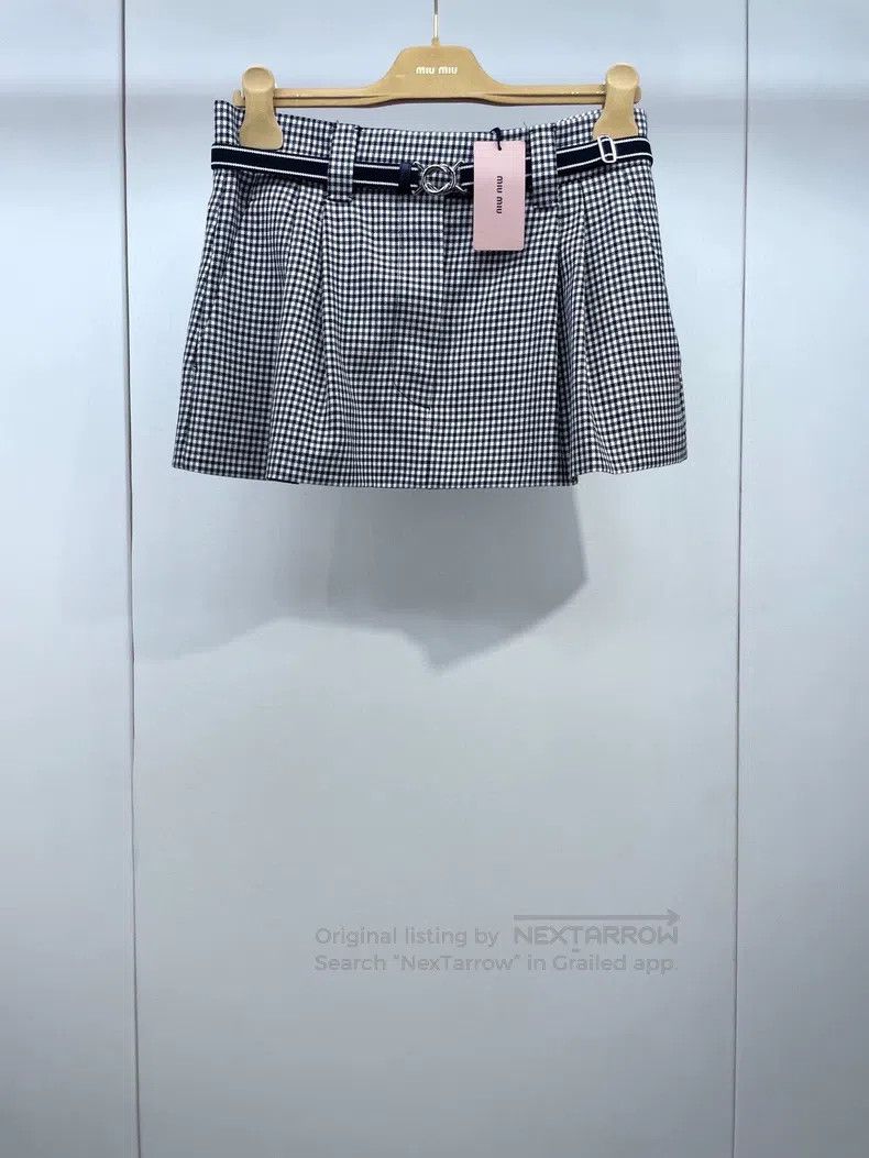 Miu Miu Miu Miu 40 Black and white houndstooth college skirt Size 39" - 1 Thumbnail