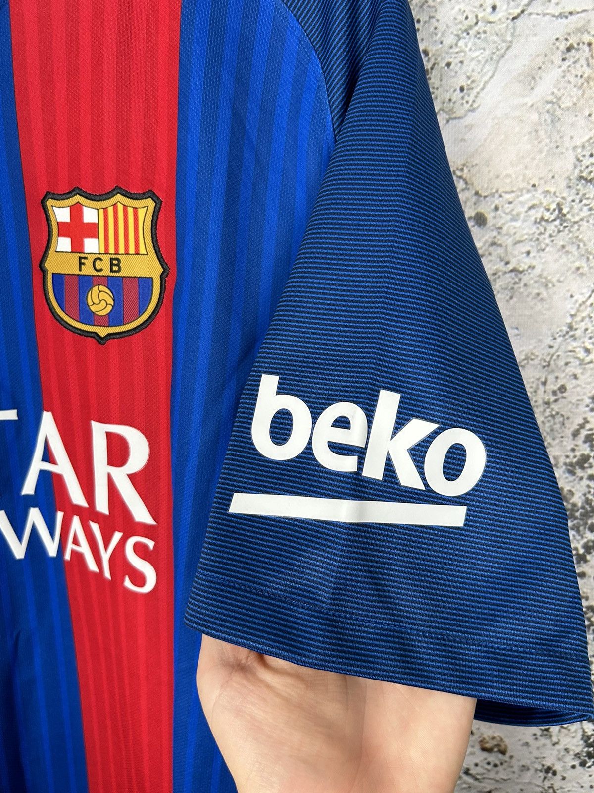 Nike FC Barcelona Messi #10 Soccer Jersey Nike Football Rare Size US XL / EU 56 / 4 - 8 Thumbnail
