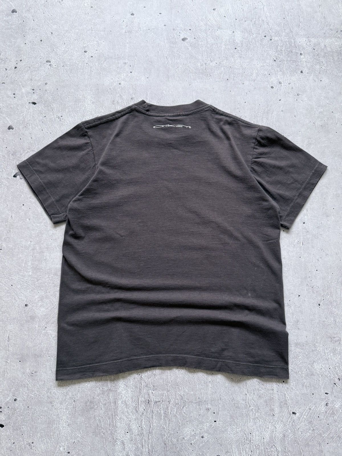 Oakley Vintage 90s Oakley Software Faded T-Shirt Size US S / EU 44-46 / 1 - 7 Thumbnail