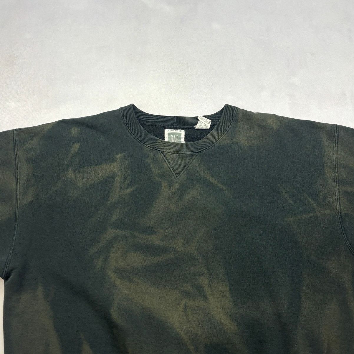 Gap Vintage 90s Gap Sweatshirt Men's Large Faded Black Single V Size US L / EU 52-54 / 3 - 2 Thumbnail