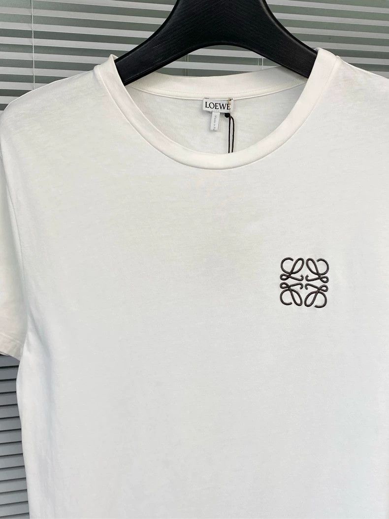 Loewe LOEWE Short sleeve T-shirt with embroidered logo in white Size S / US 4 / IT 40 - 7 Thumbnail