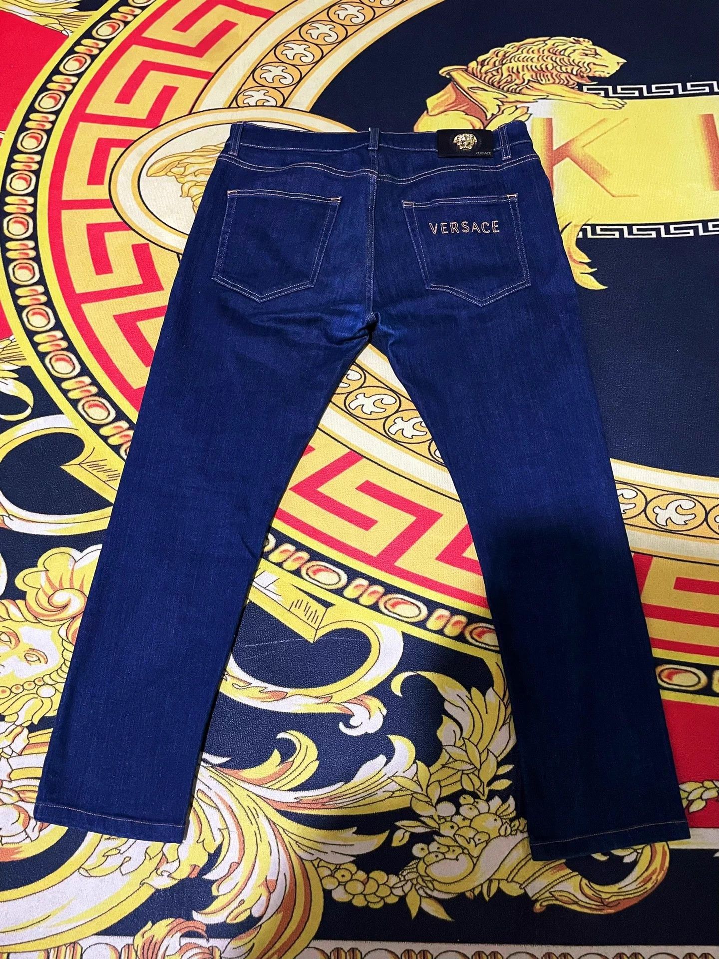 Versace Versace Logo Gold Embroidered Runway Washed 35W 9/10 Size US 35 - 2 Thumbnail