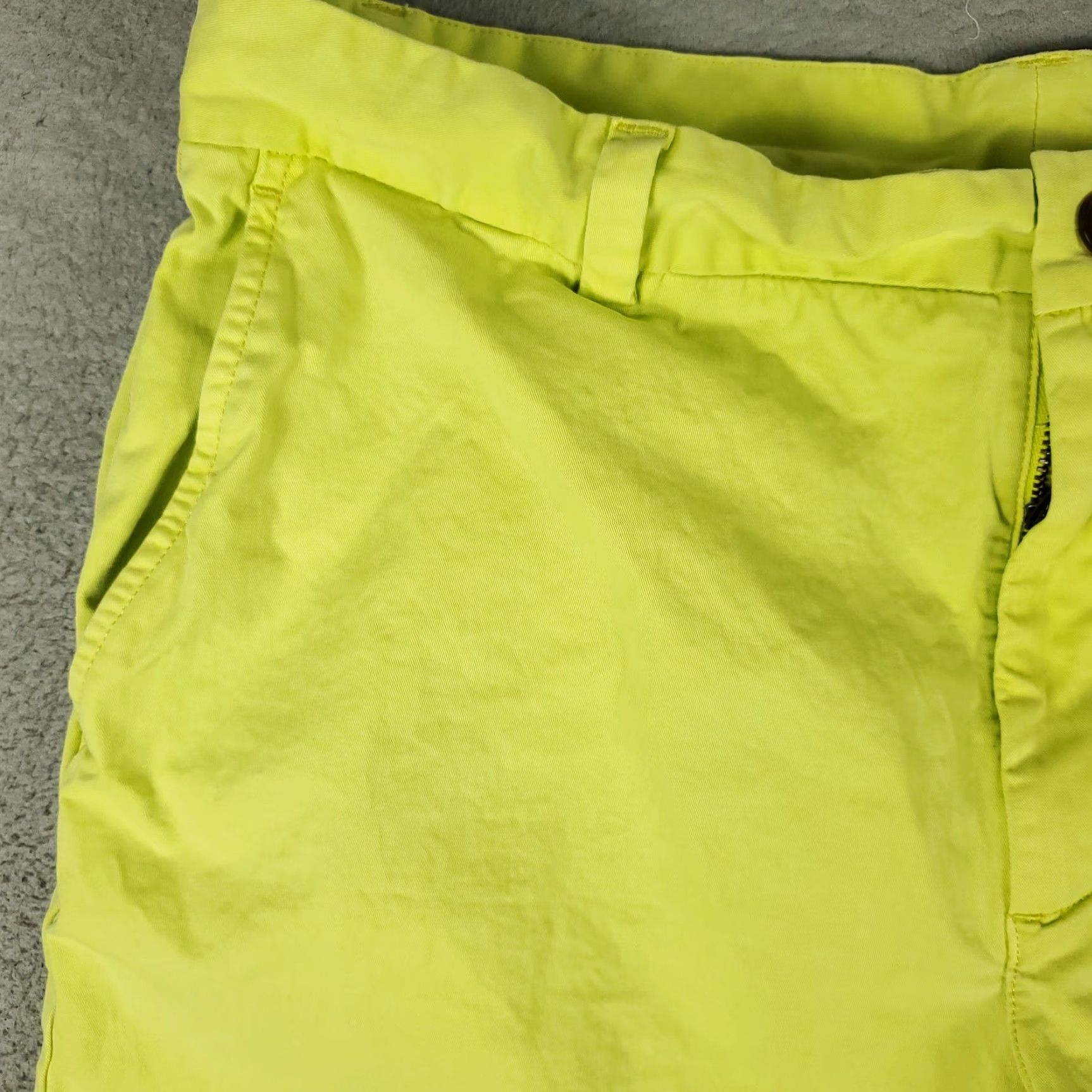 Vineyard Vines Vineyard Vines Shorts Mens Size 35 Lime Green/Yellow Casual Flat Front Chino Lounge? Size US 35 - 2 Thumbnail