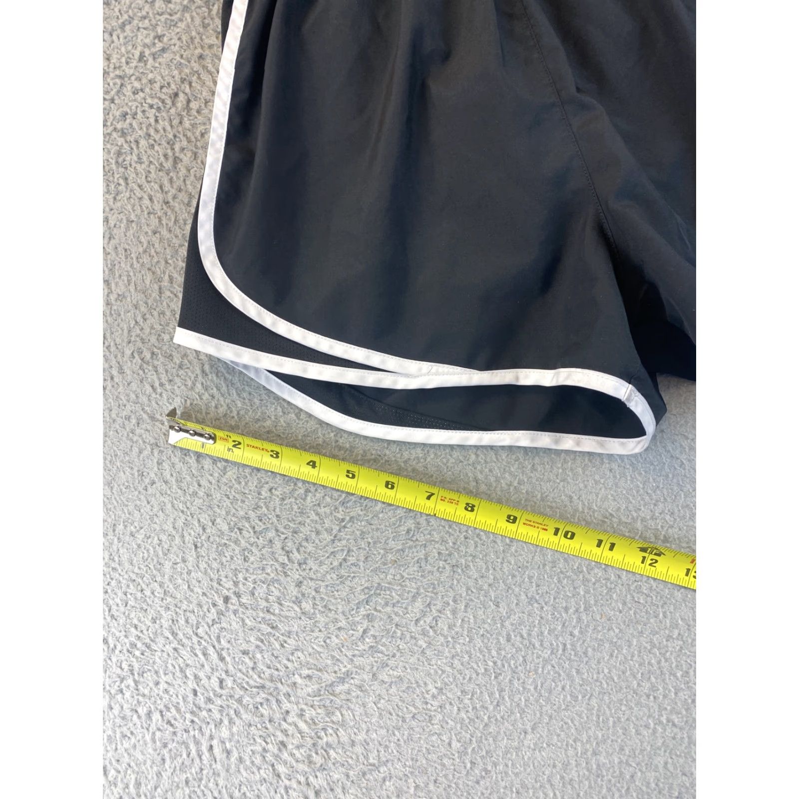 Nike Nike Dri Fit Womens Black Running Athletic Shorts Size Medium /85-11 Size 32" / US 10 / IT 46 - 7 Thumbnail