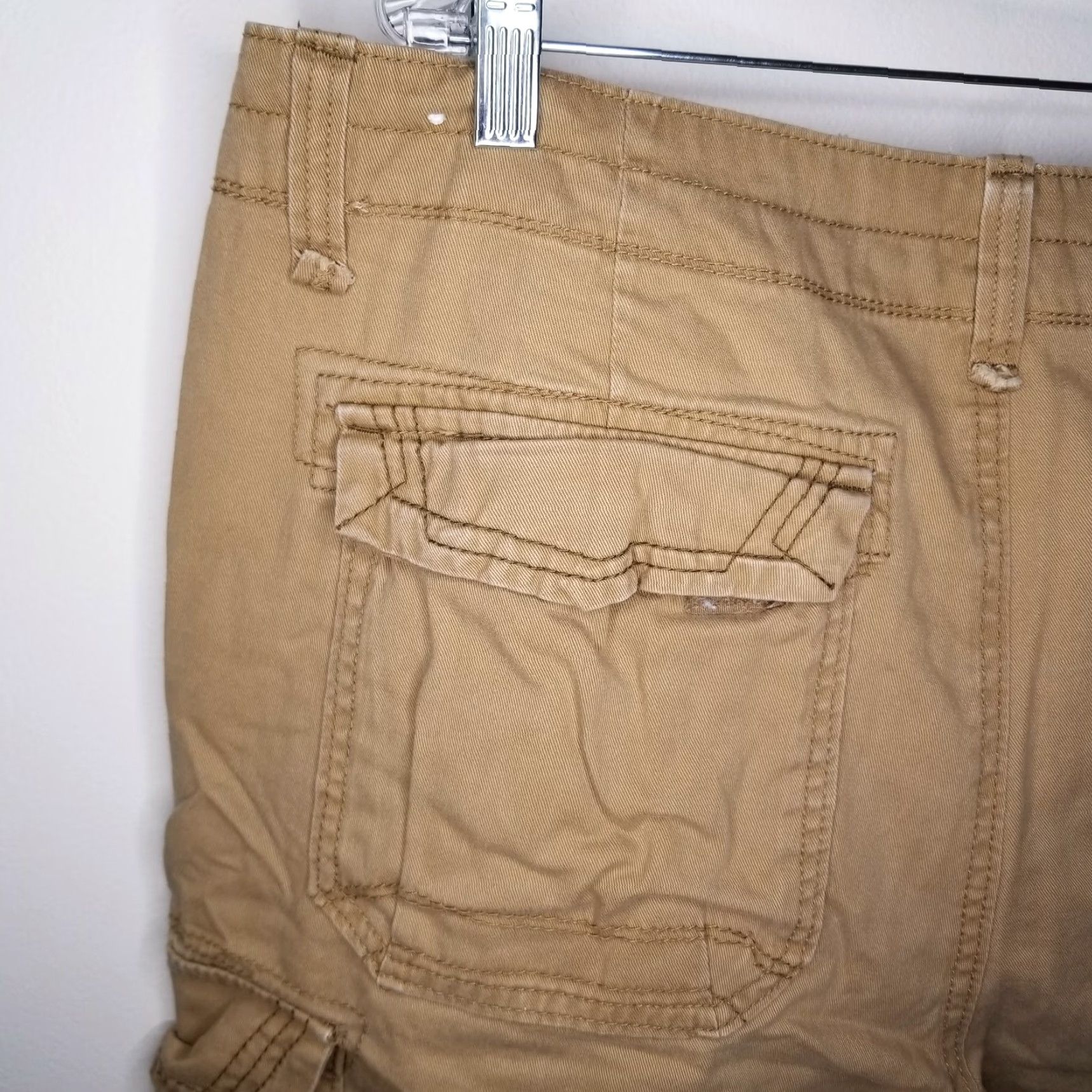 Vintage VINTAGE Union Bay Cargo Shorts Mens Khaki 38 Beige Size 38 Drawstring & Pockets Mens Size US 38 / EU 54 - 5 Thumbnail