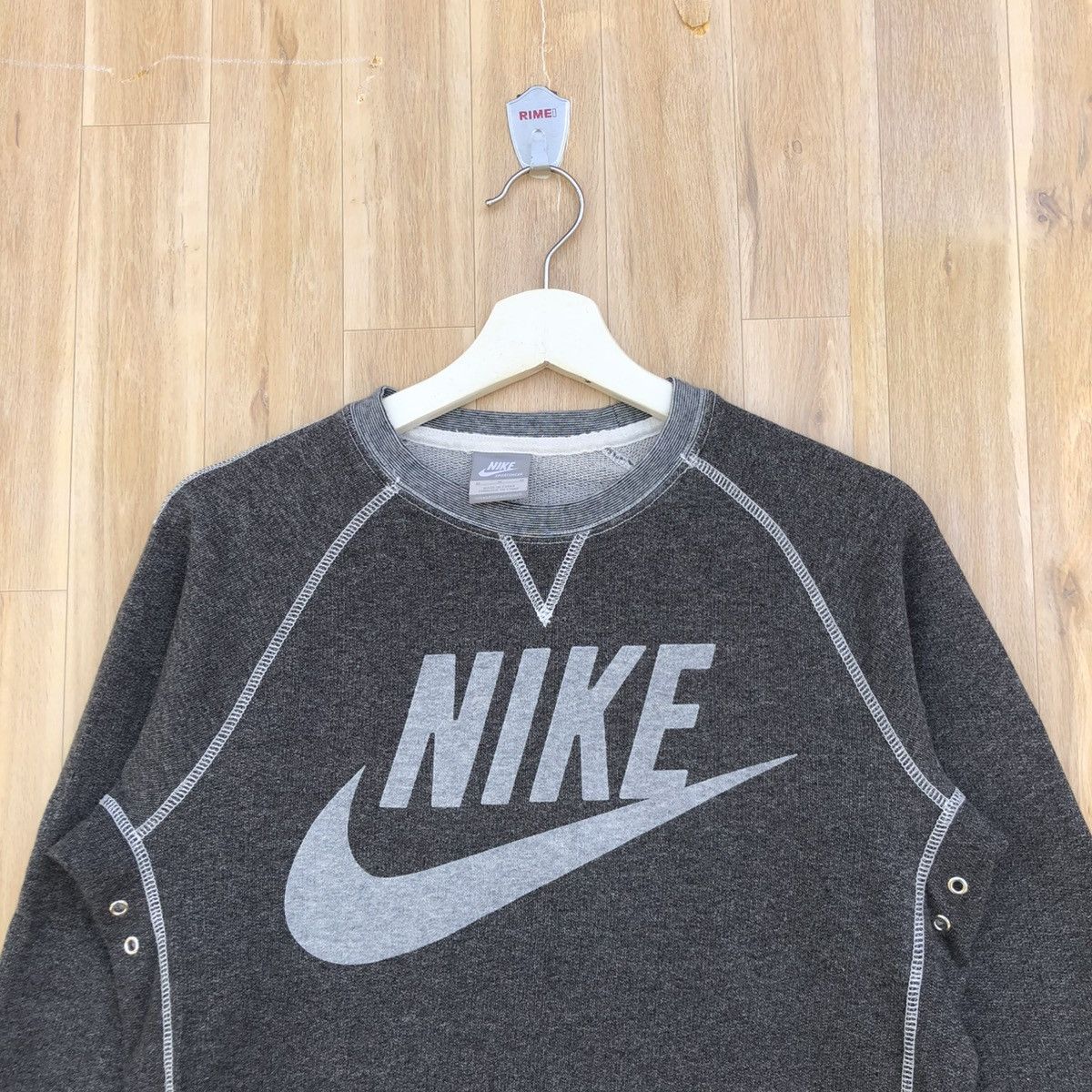 Nike Vintage Nike Grey Center Sweatshirt Size M / US 6-8 / IT 42-44 - 3 Thumbnail
