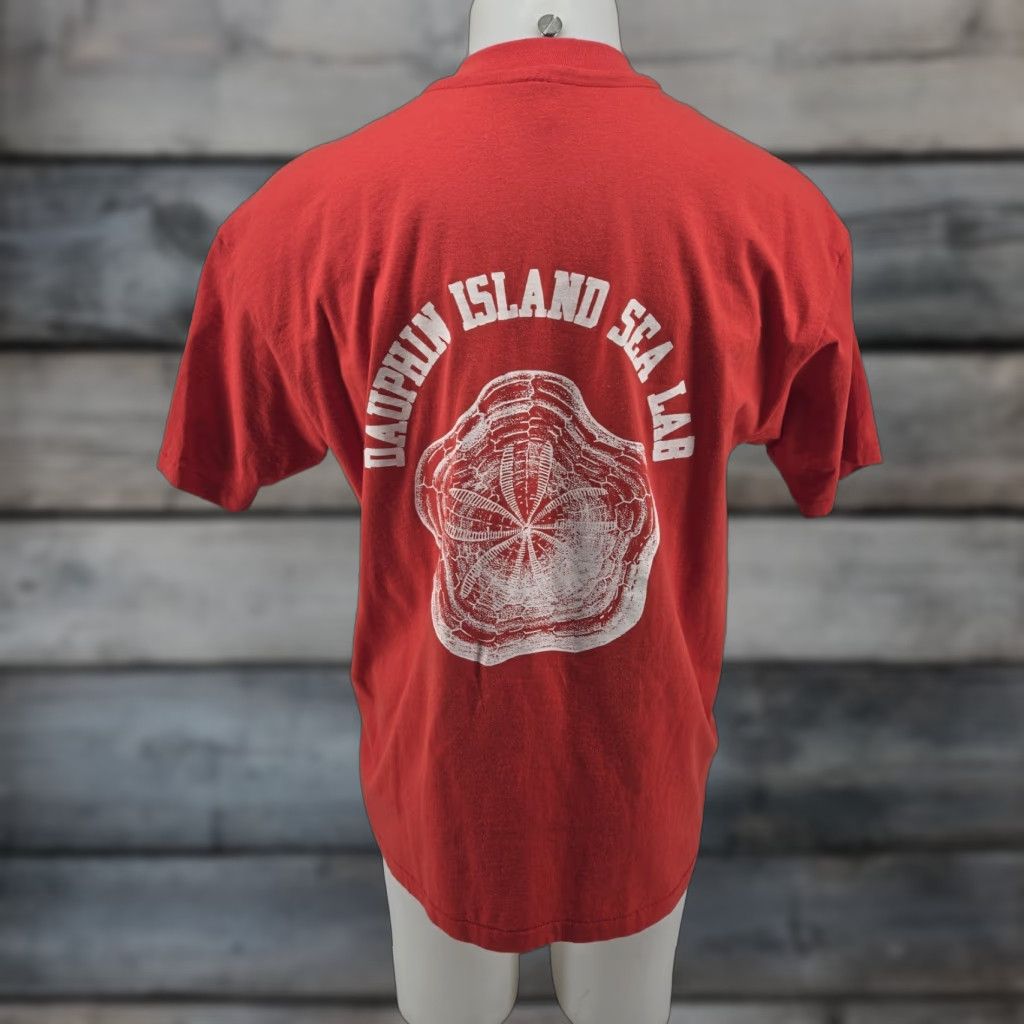 Hanes VINTAGE Hanes Dauphin Island Sea Lab Red Shirt Mens XL Single Stitch Crew Neck Graphic Print Jersey Cotton Short Sleeve All Seasons Size US XL / EU 56 / 4 - 1 Thumbnail