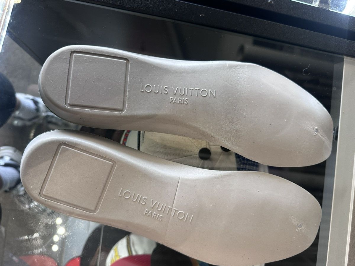 Louis Vuitton Louis Vuitton LV Run Away Sneakers Size 10eu / 11us Size US 10 / EU 43 - 10 Thumbnail