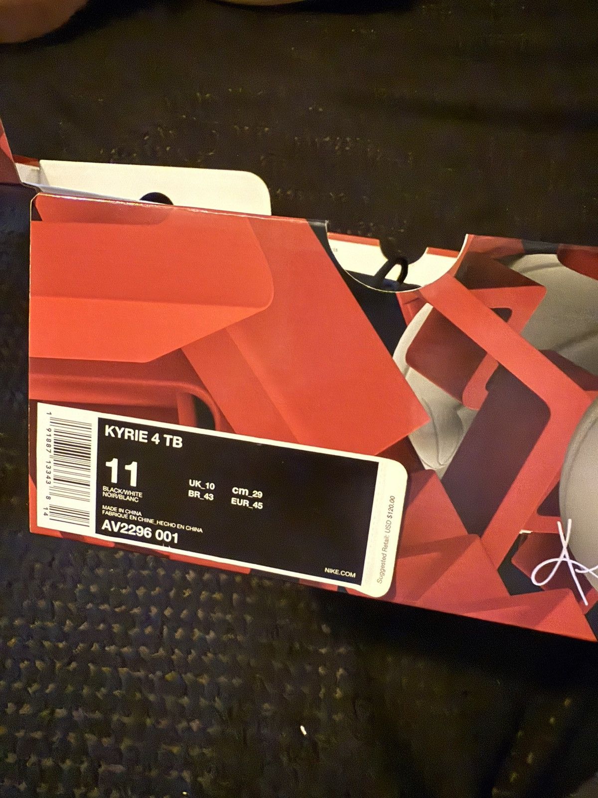 Nike Nike Kyrie 4 TB Black/White WITH BOX Size US 11 / EU 44 - 7 Thumbnail