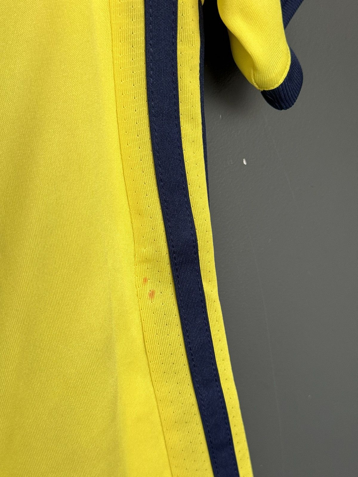 Adidas KIDS New Fenerbahce 20/21 Home Football Jersey T-Shirt Size US XS / EU 42 / 0 - 8 Thumbnail