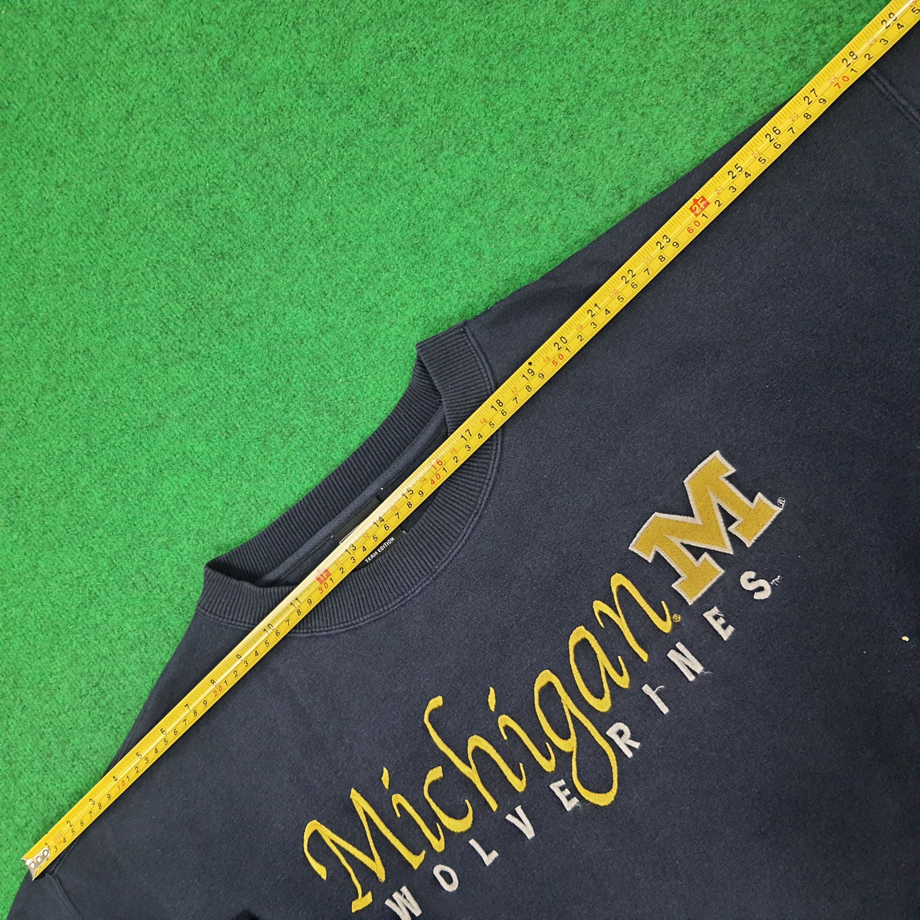 Champs Sport Vintage NFL Michigan Wolverines Football Sweatshirt C253N9 Size US XXL / EU 58 / 5 - 8 Thumbnail