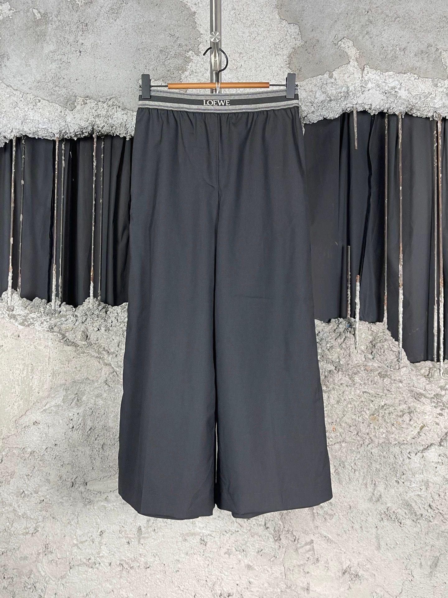 Loewe Loewe Wide Leg Pants Women's XS New Size 25" / US 0 / IT 36 - 1 Thumbnail