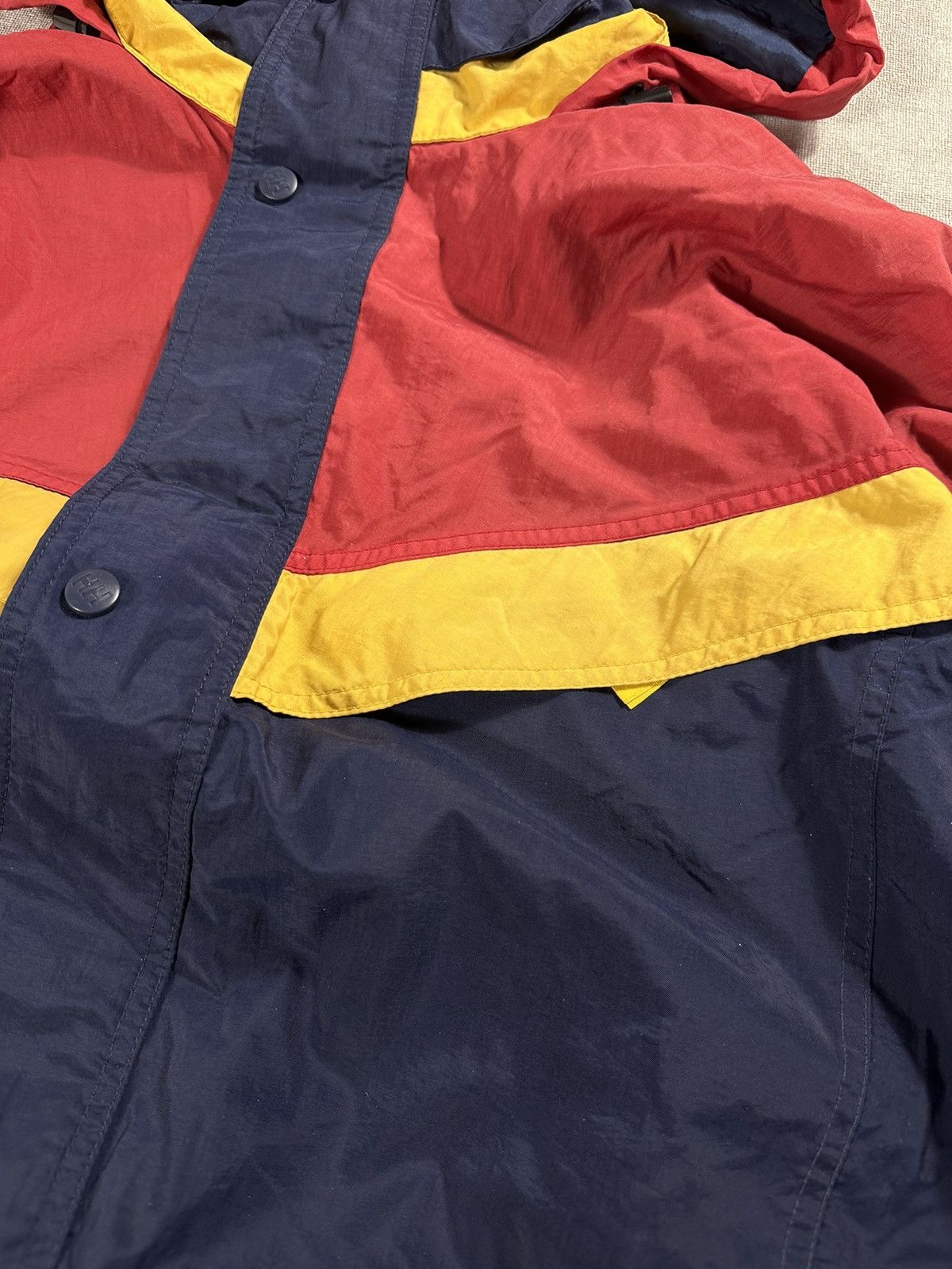 Helly Hansen Helly Hansen Vintage Waterproof Windbreaker Jacket Size US L / EU 52-54 / 3 - 3 Thumbnail